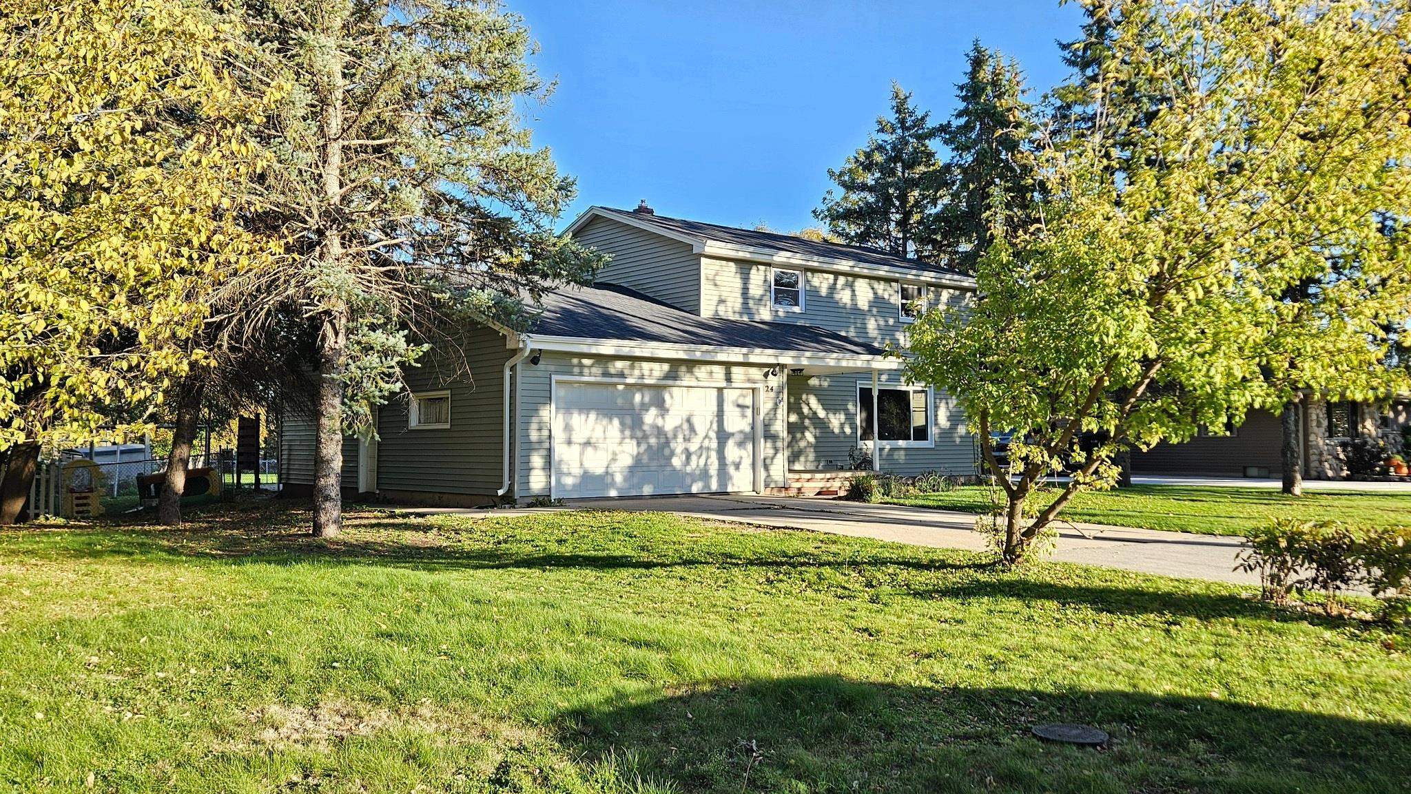 24 WEIMAR Court