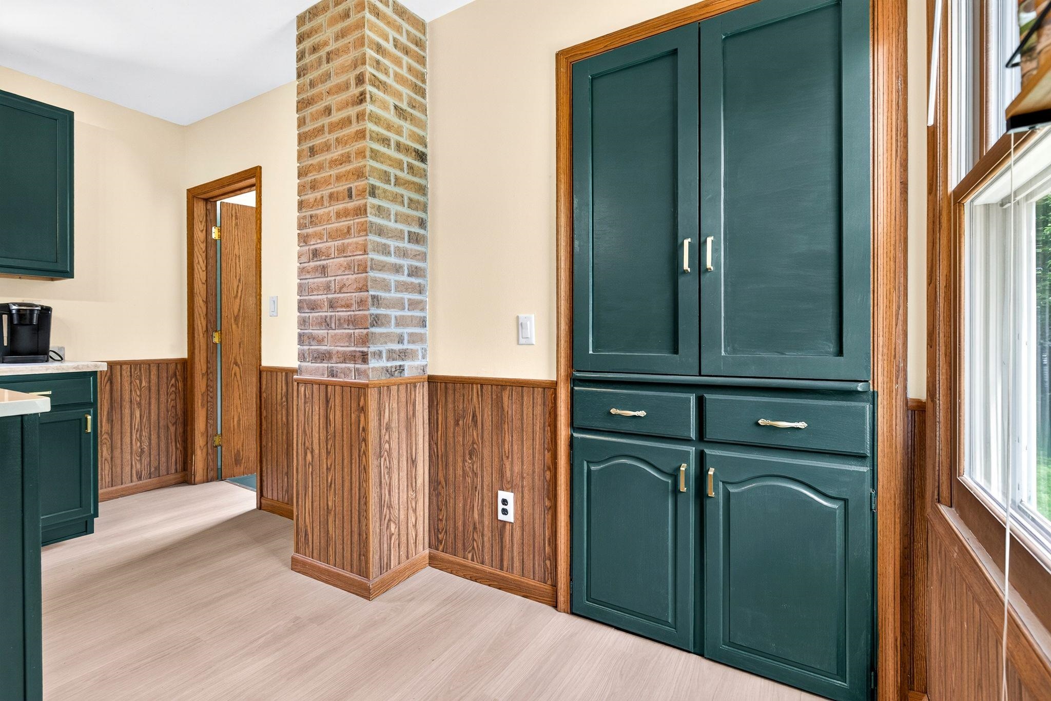 244 W 19TH Avenue