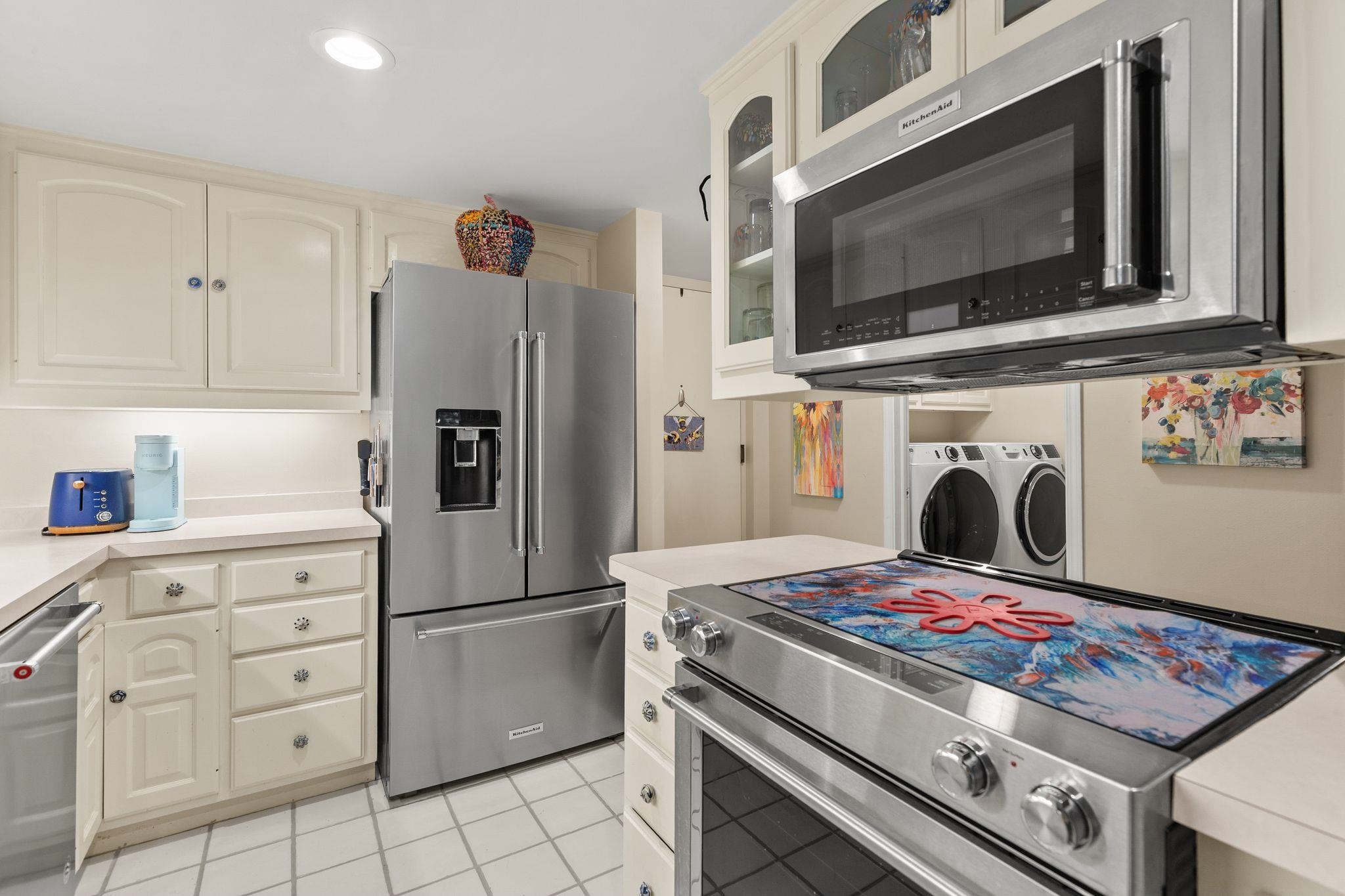 2631 NORTHERN Road Unit: 230