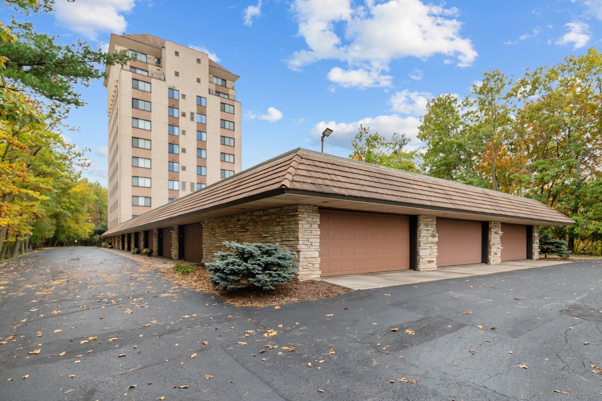 2631 NORTHERN Road Unit: 230