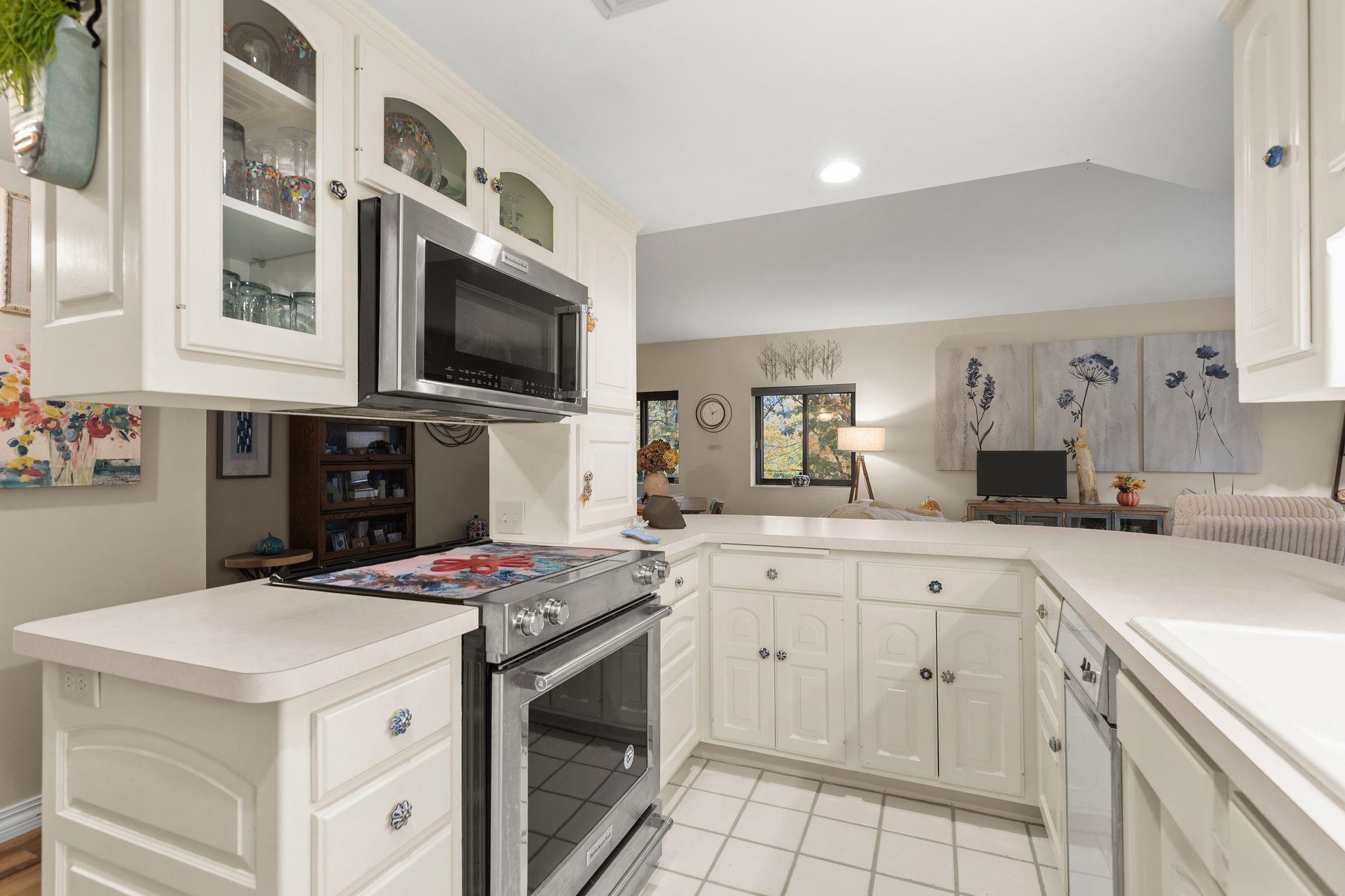 2631 NORTHERN Road Unit: 230
