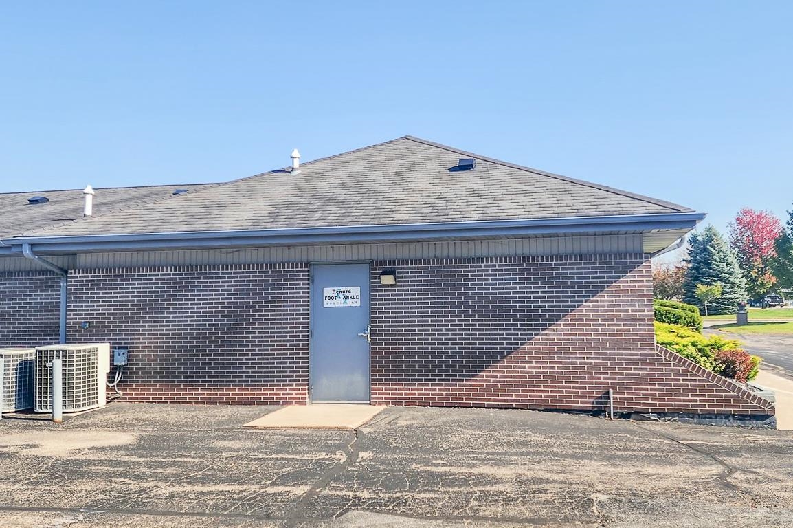 702 EISENHOWER Drive Unit: A