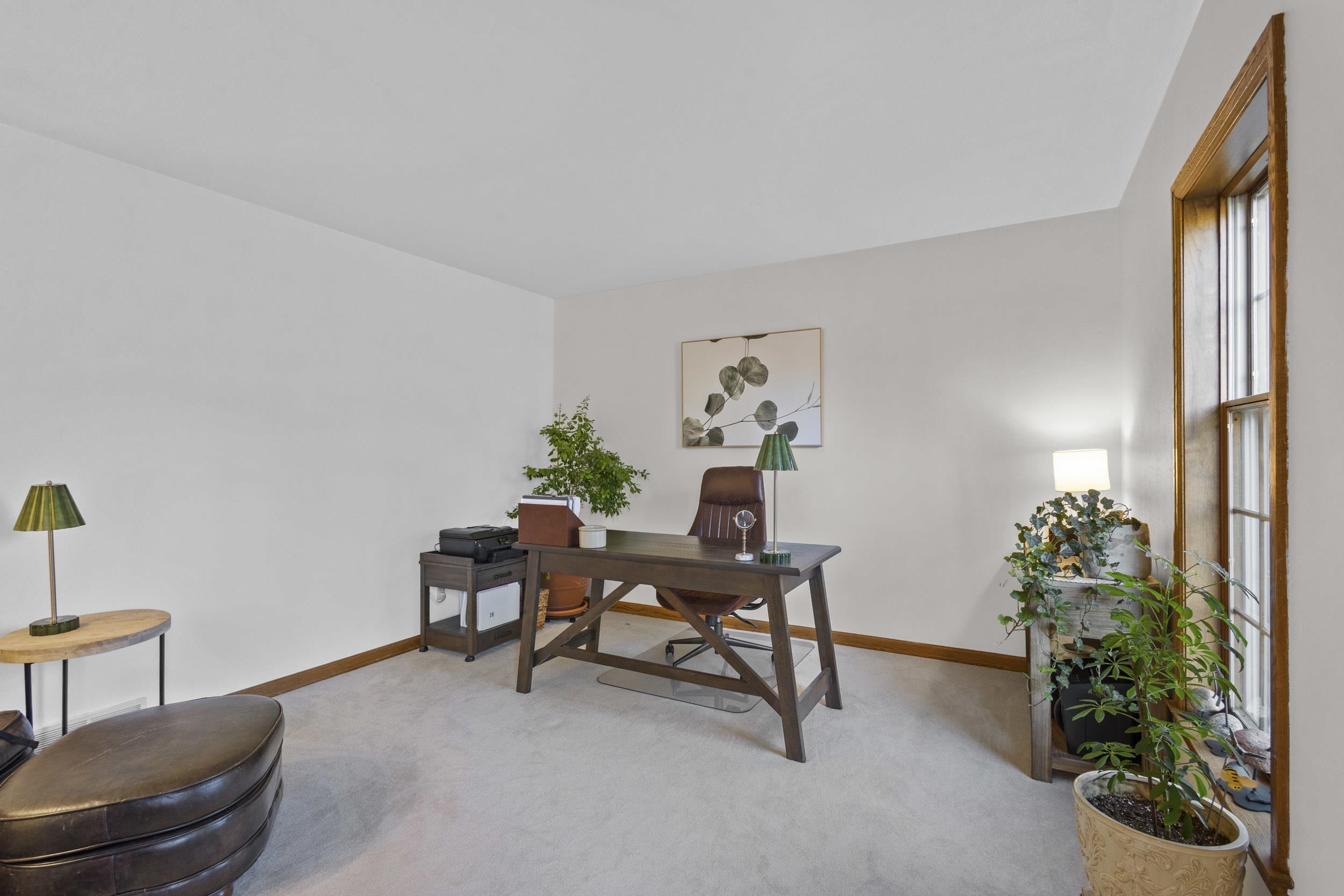 1025 E WOODCREST Drive