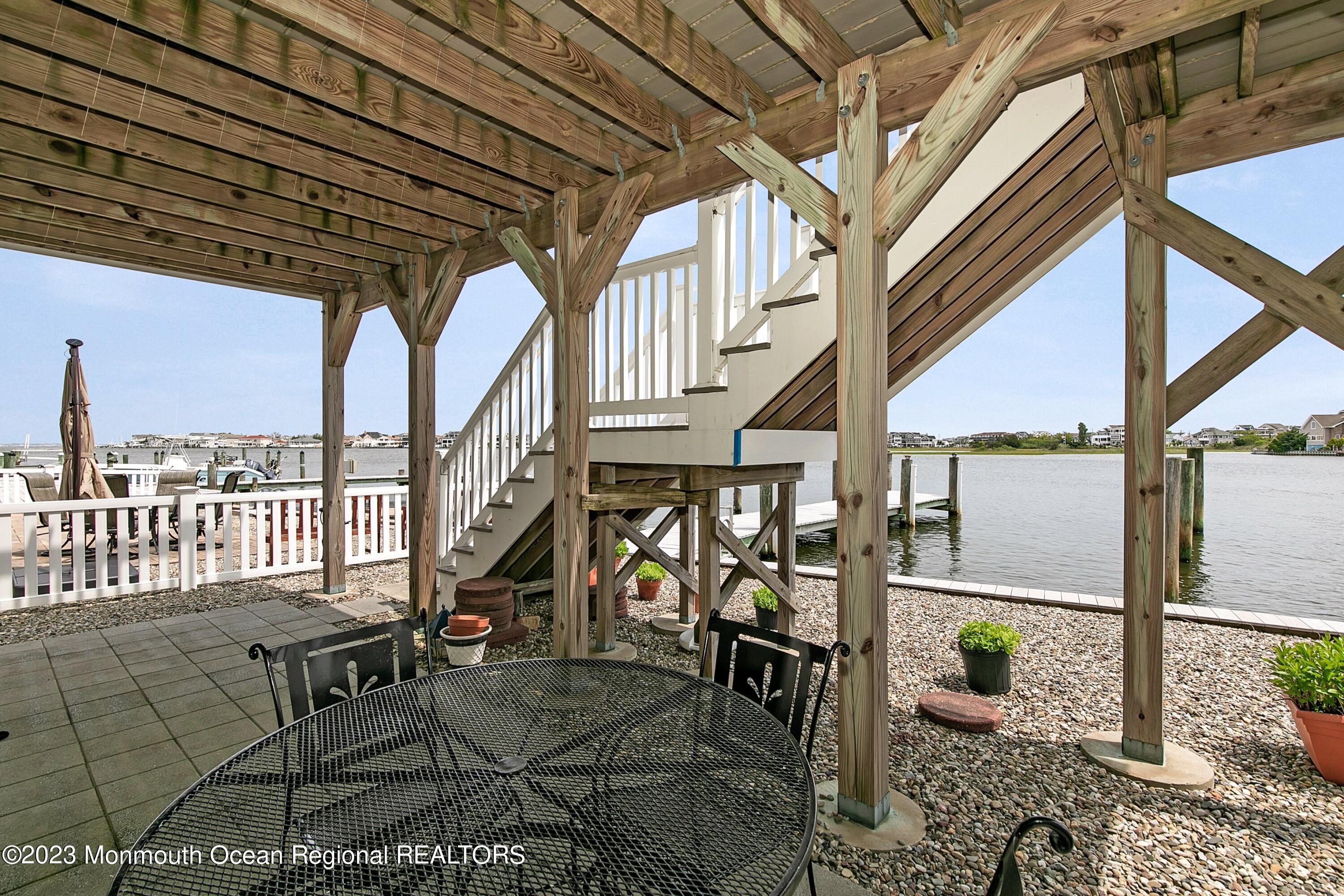 24 Harborside Drive E