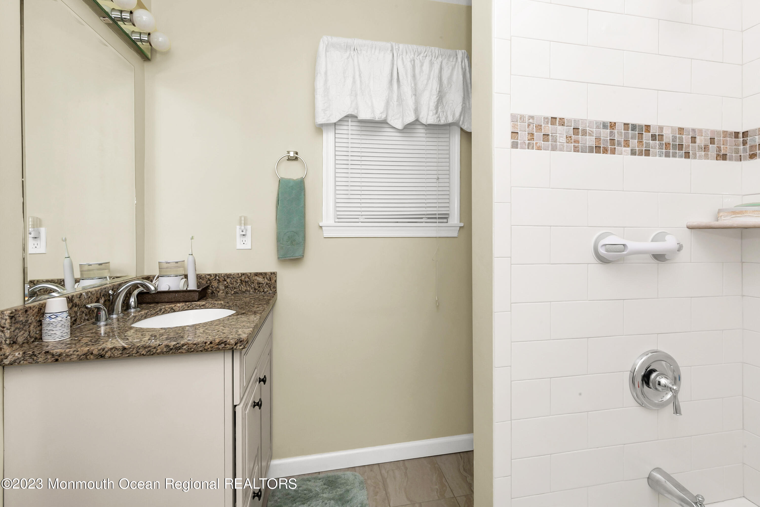 24 Harborside Drive E