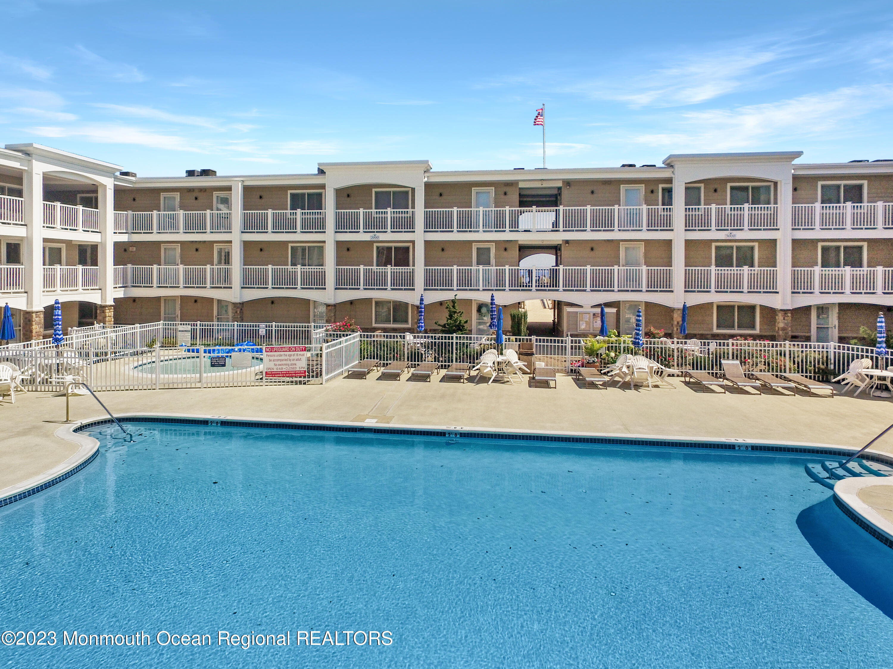 438 N Highway 35, 5309