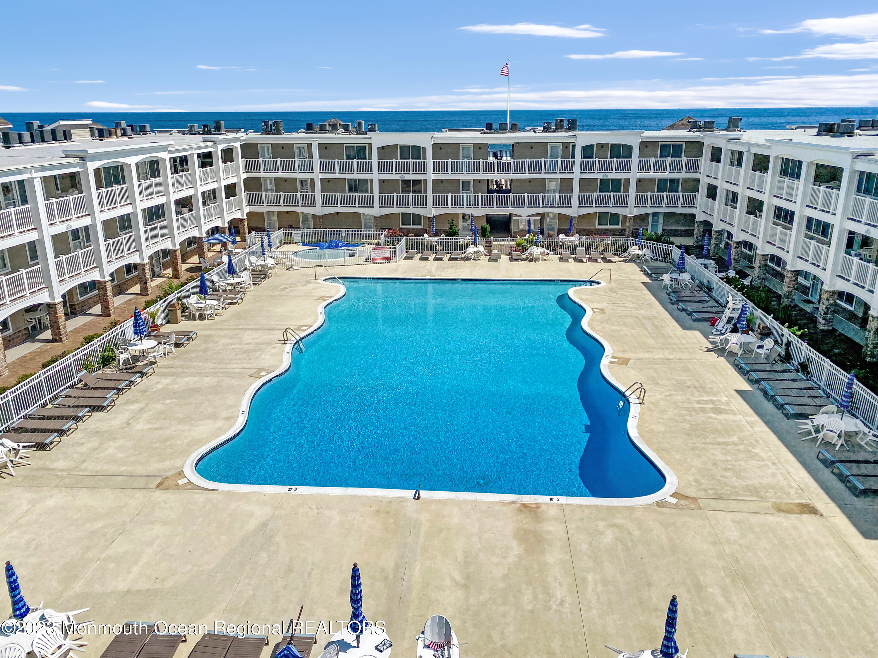 438 N Highway 35, 5309