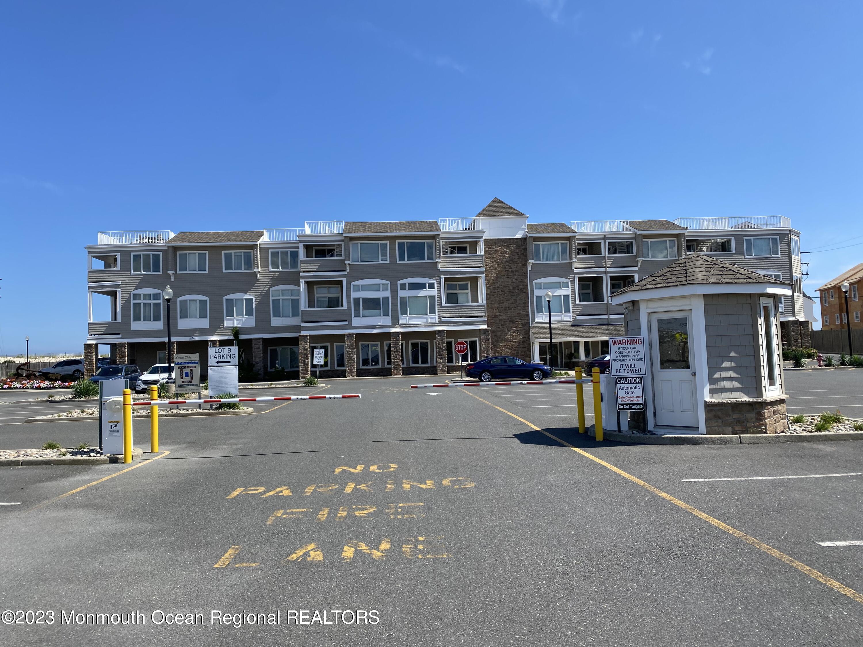 438 N Highway 35, 5309