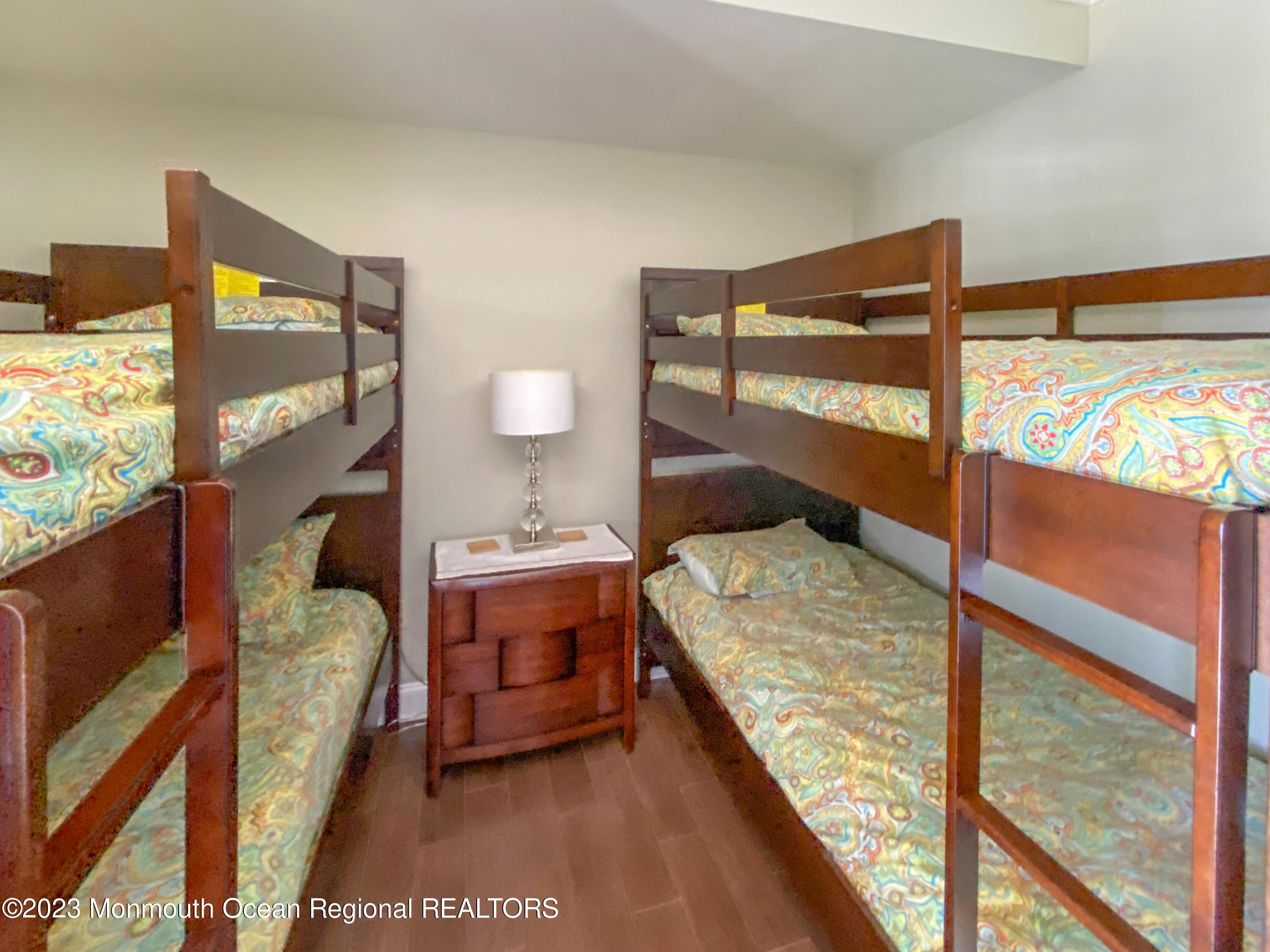 438 N Highway 35, 5309