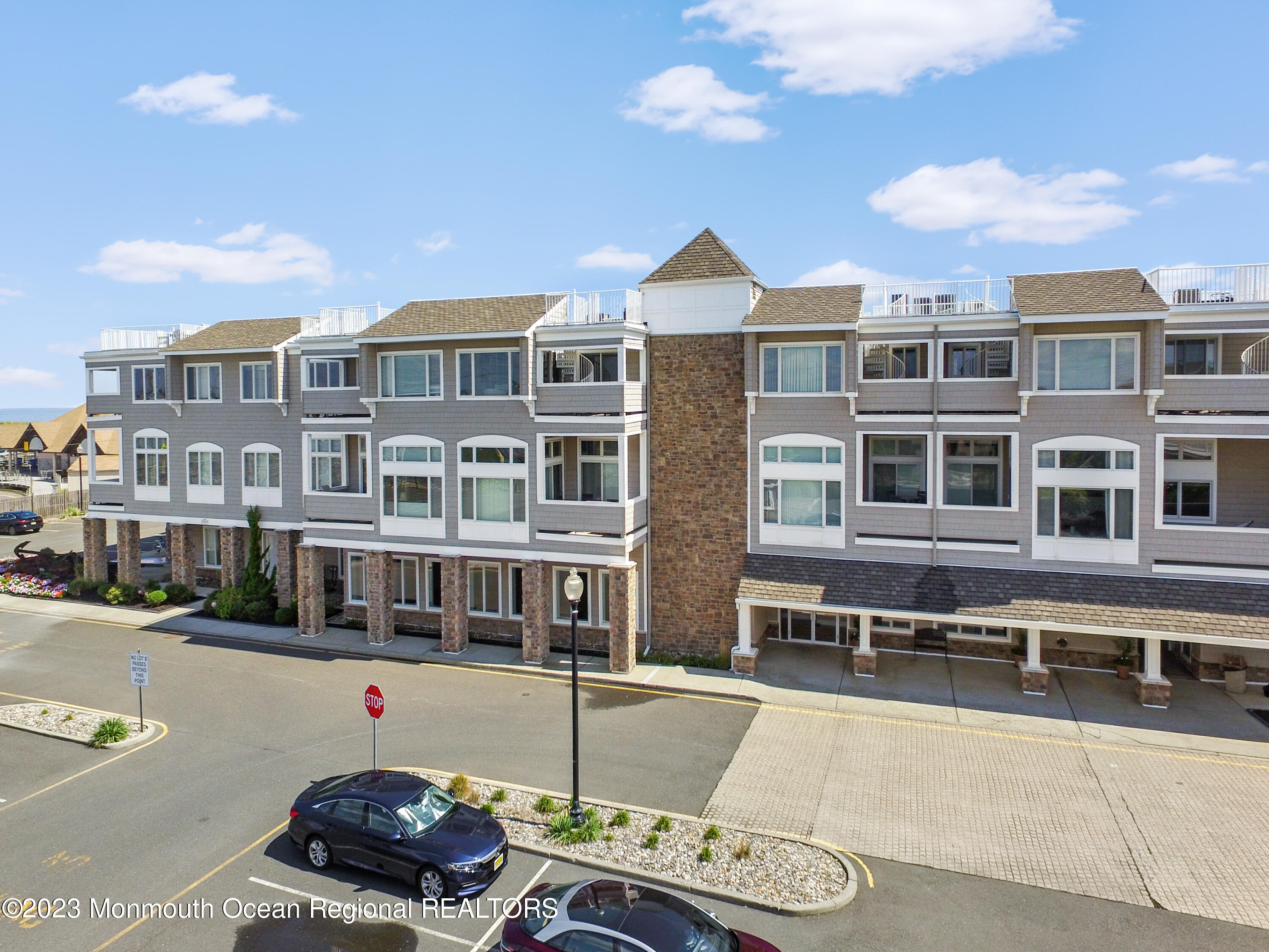 438 N Highway 35, 5309