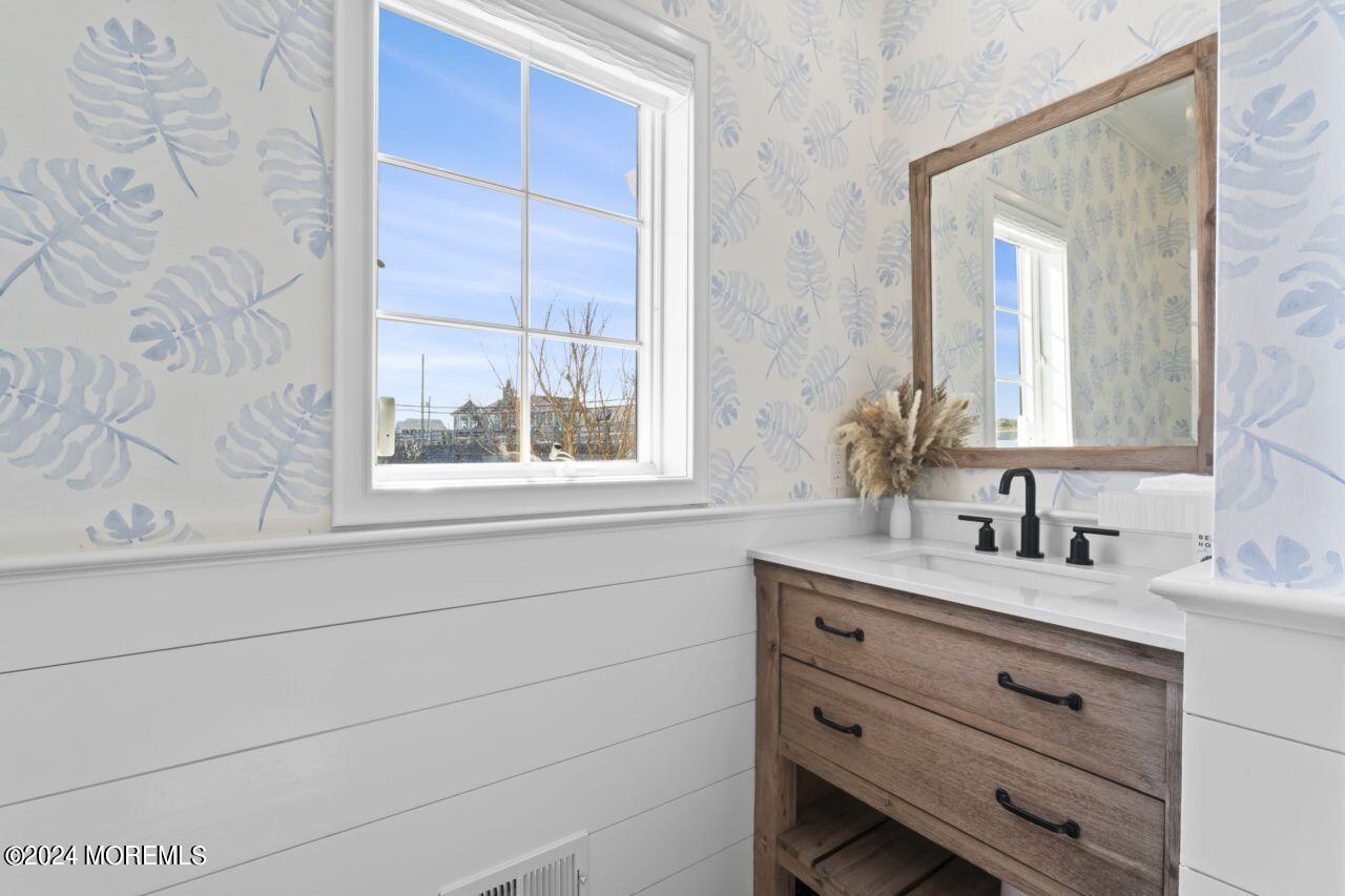 1 Pershing Boulevard