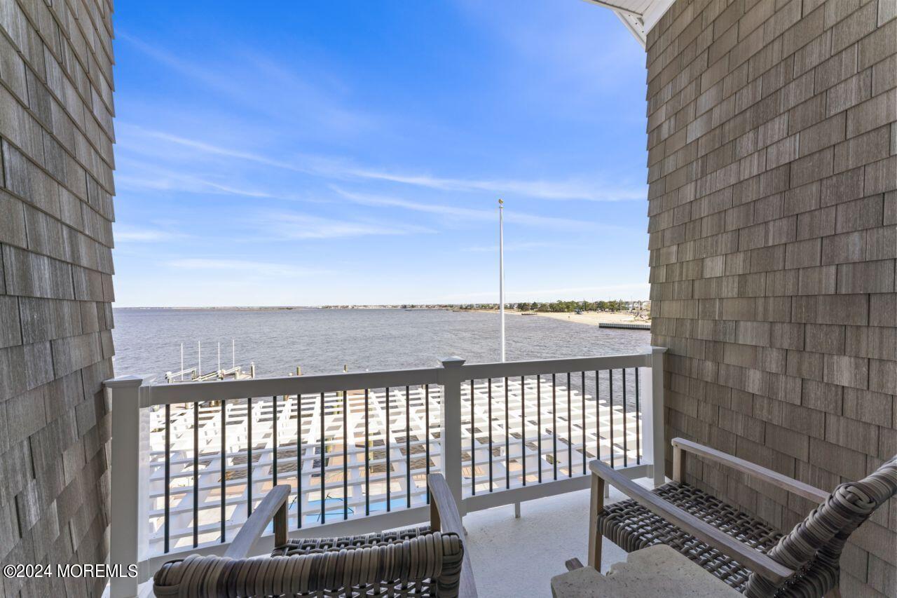 1 Pershing Boulevard