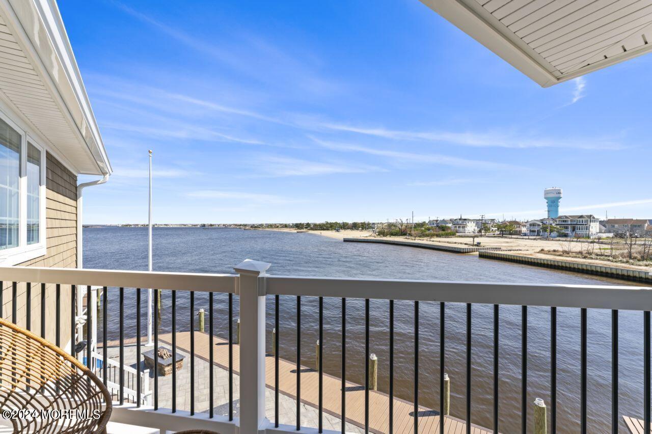 1 Pershing Boulevard