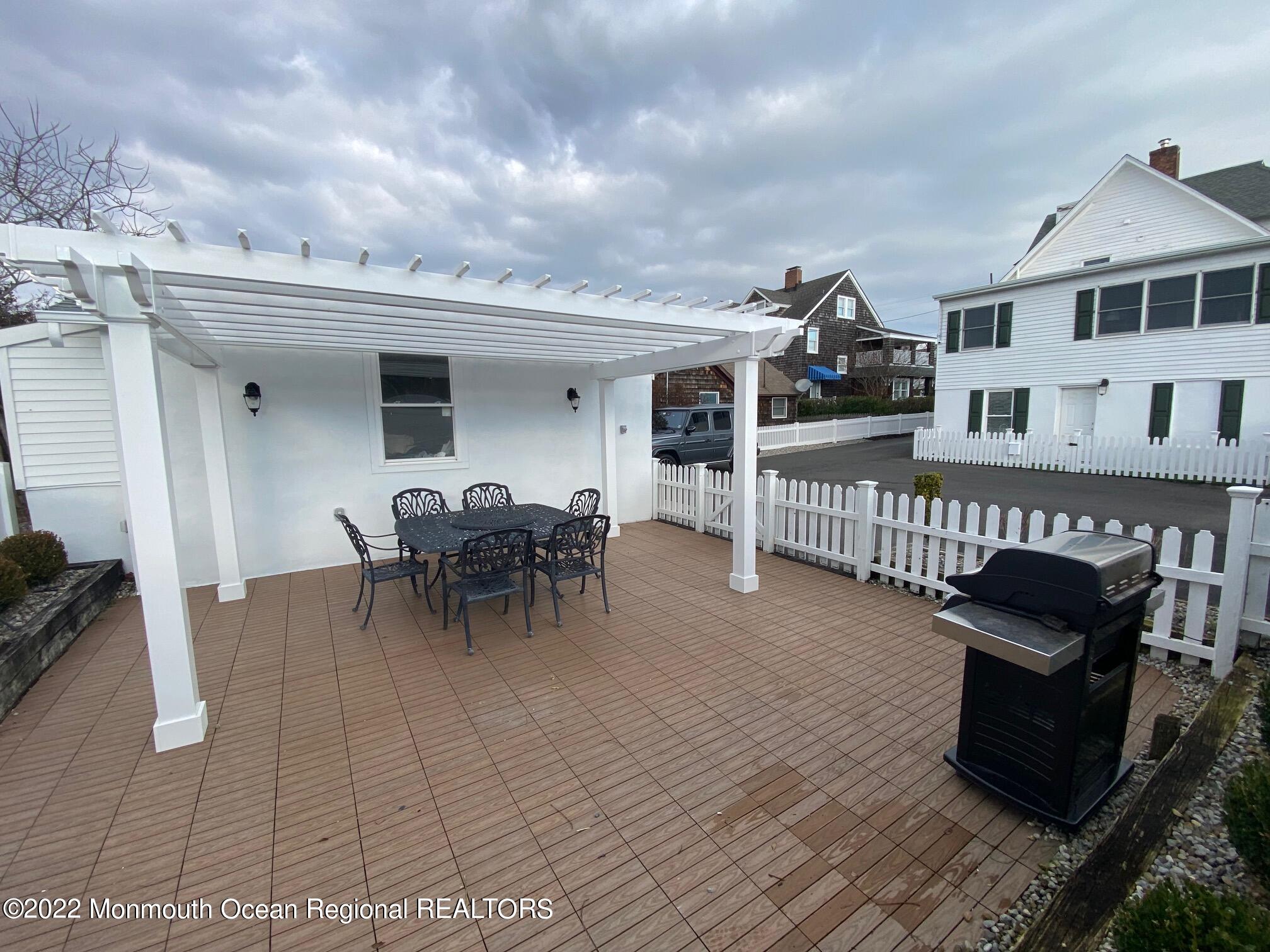 512 Main Avenue, #2 SUMMER