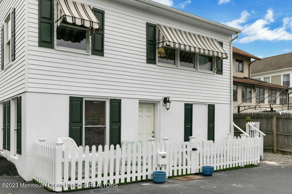 512 Main Avenue, #5 SUMMER