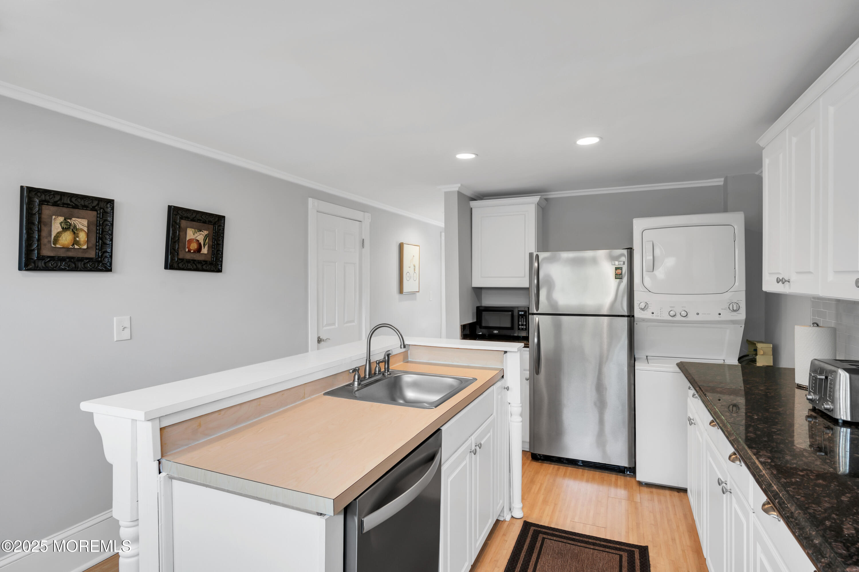 512 Main Avenue, #4 SUMMER Unit: #4  SUMMER