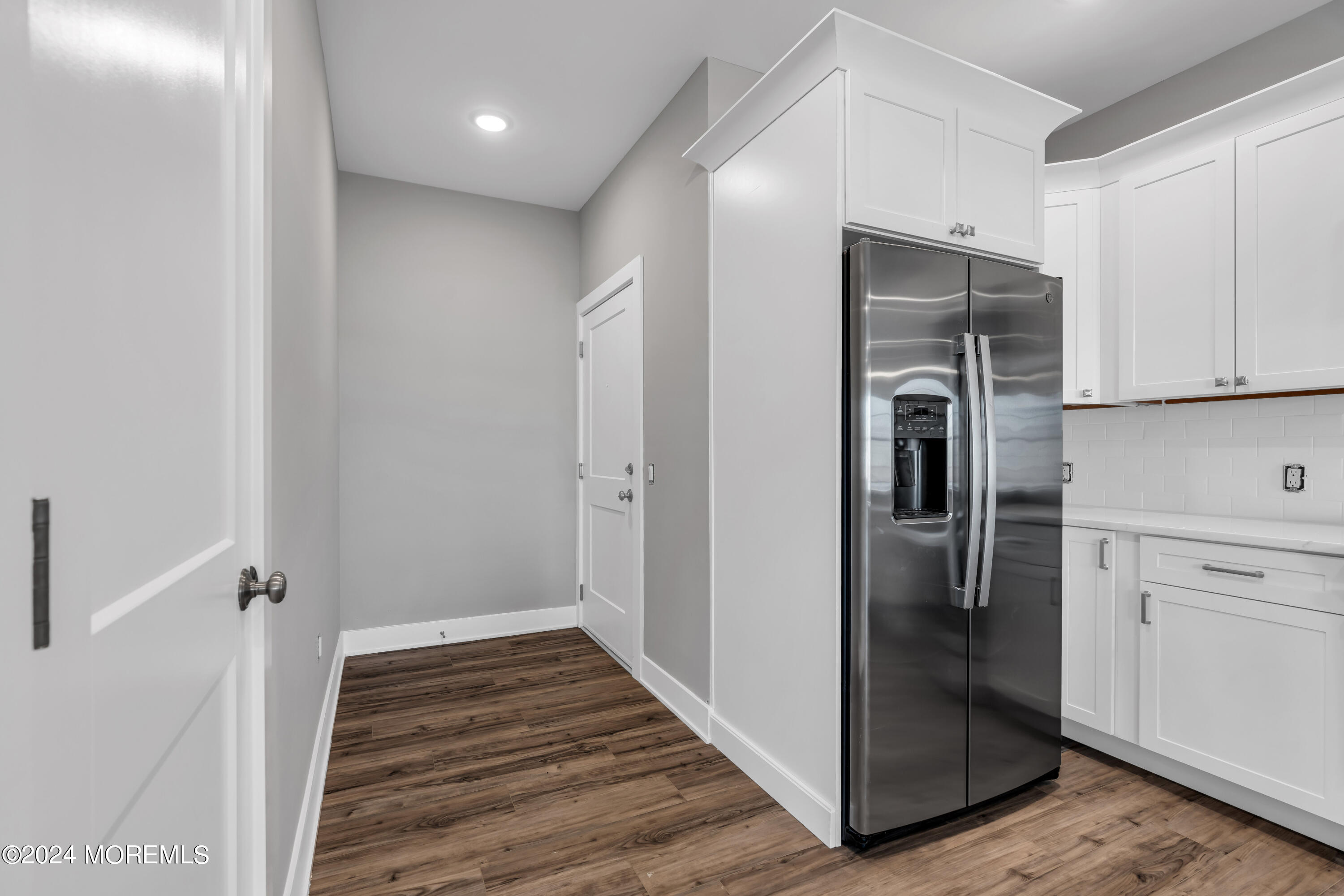 33 Union Avenue, 208