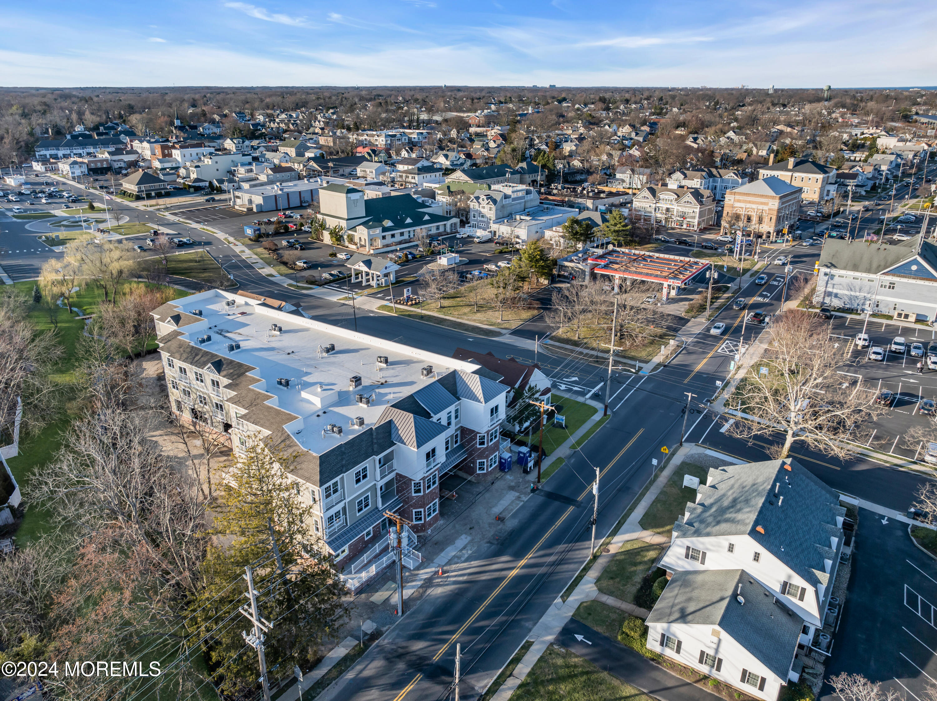 33 Union Avenue, 208