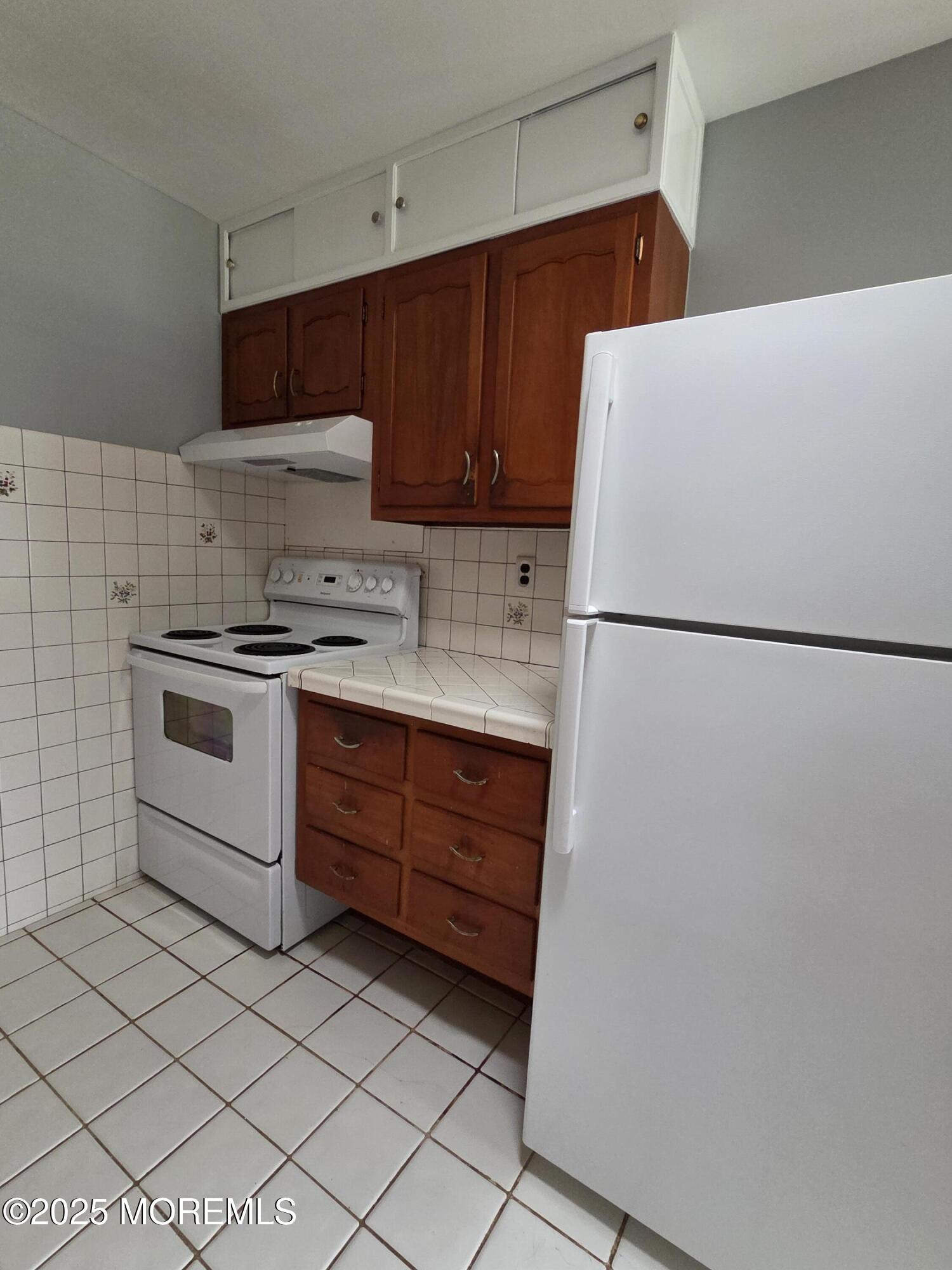 96 Edinburgh Lane, F