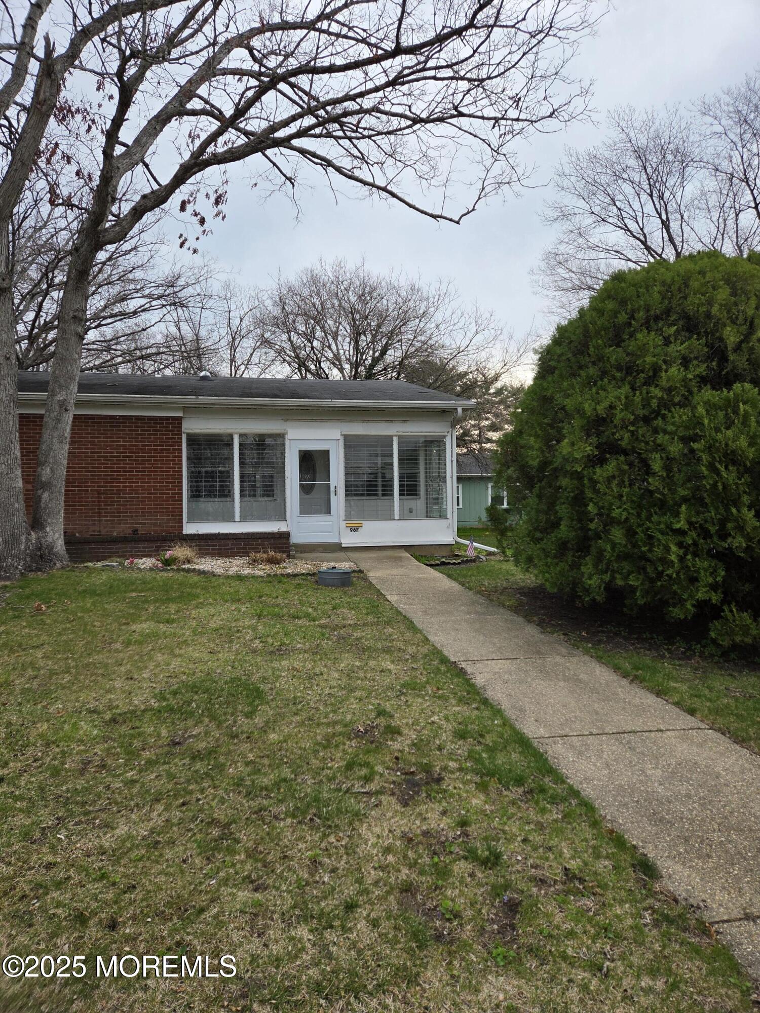 96 Edinburgh Lane, F