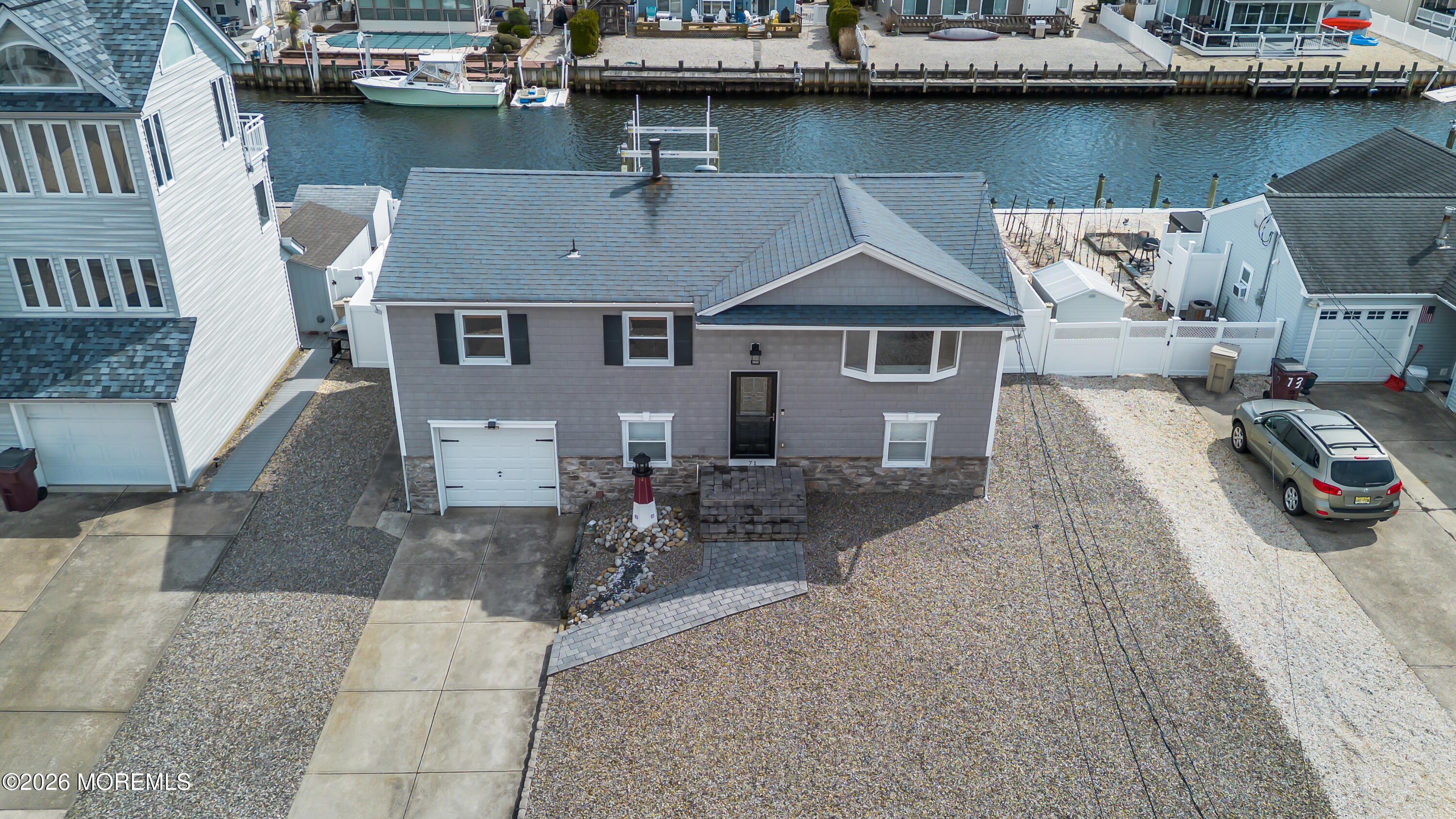 71 Ronald Avenue S