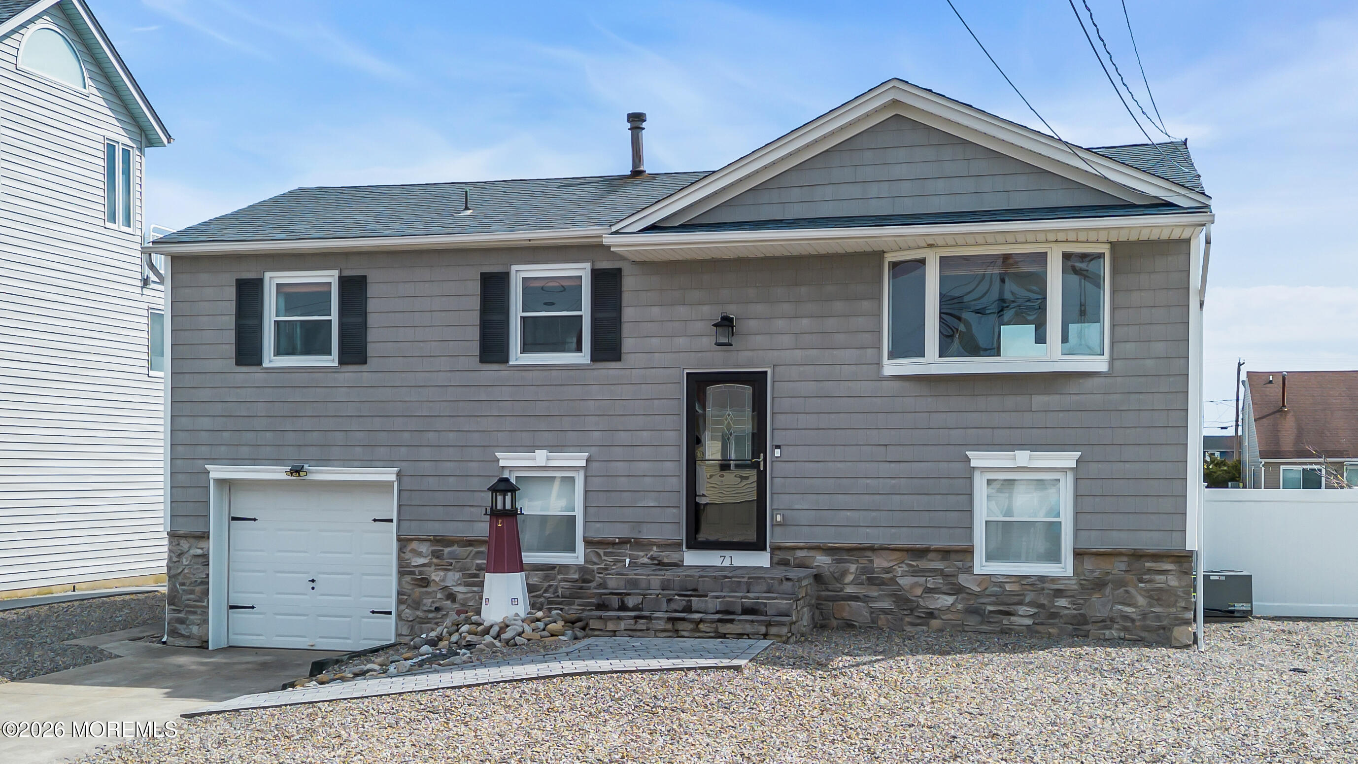71 Ronald Avenue S
