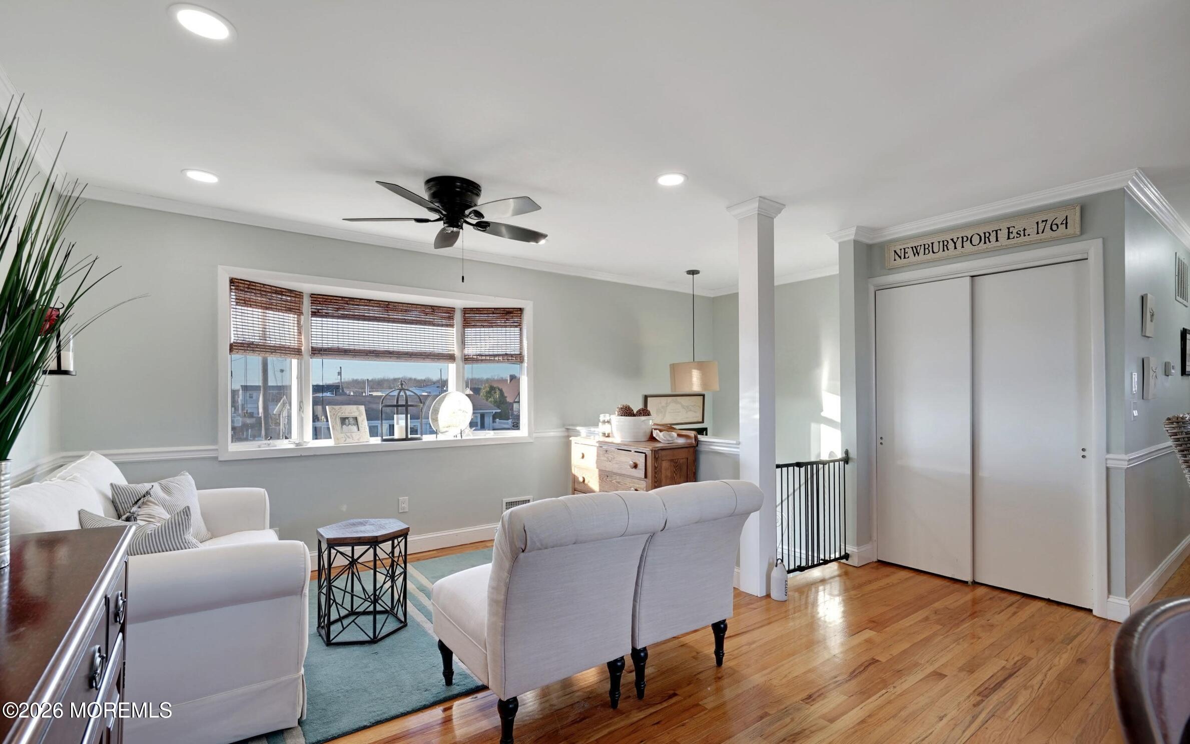 71 Ronald Avenue S