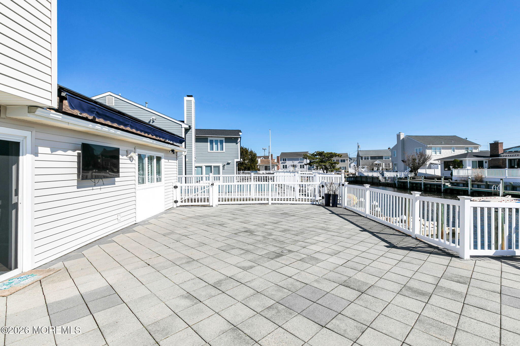 327 Tide Pond Road