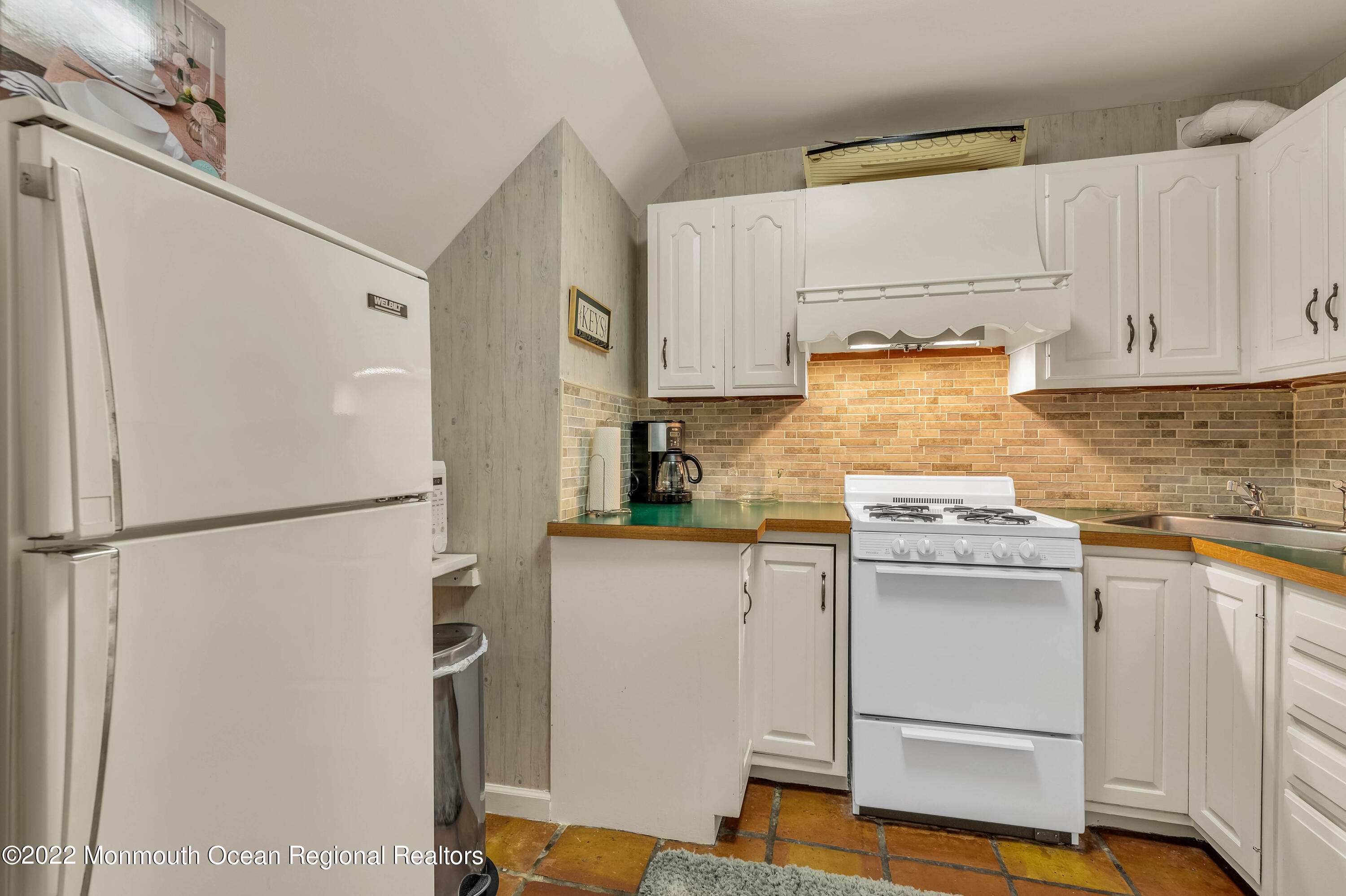 512 Main Avenue #2