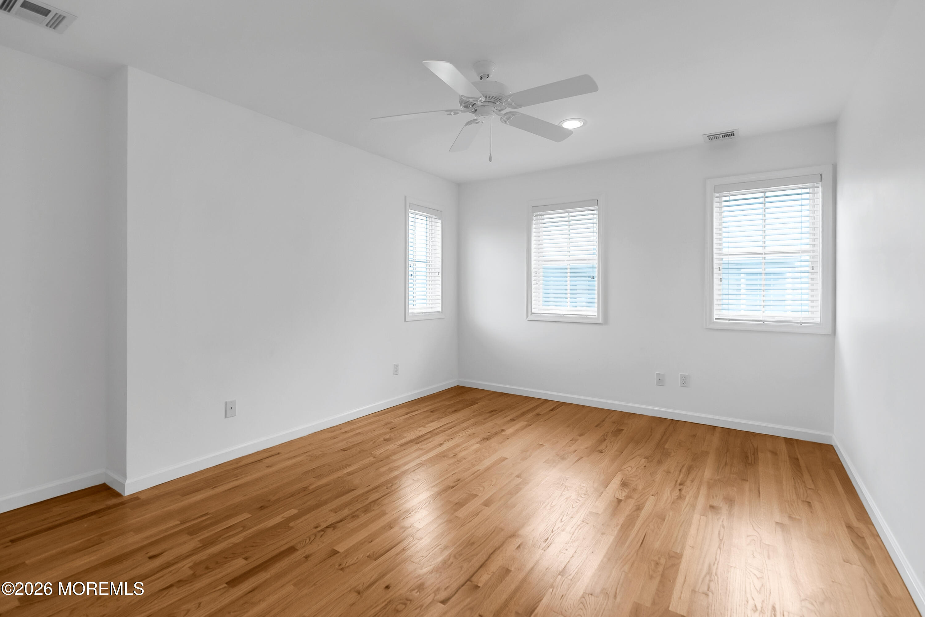 1709 Beacon Lane