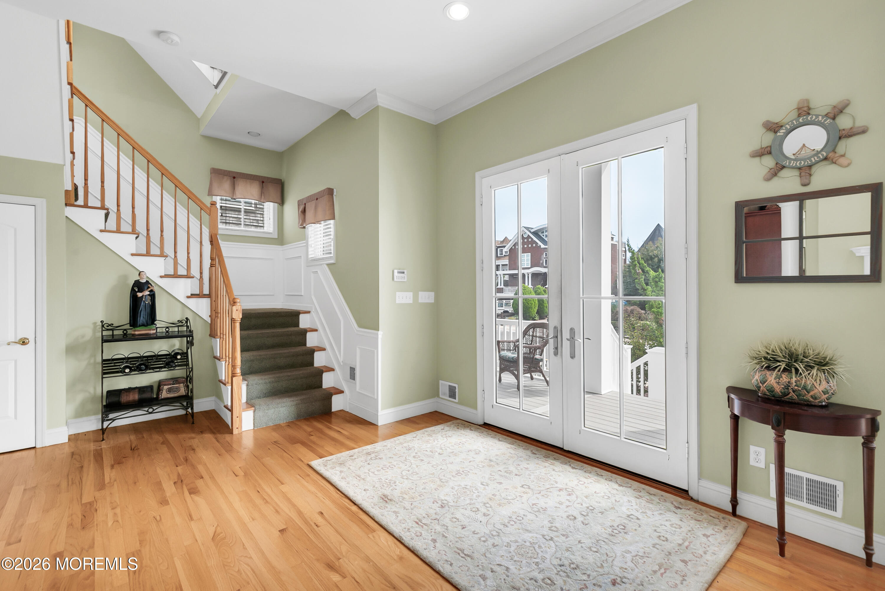 1709 Beacon Lane