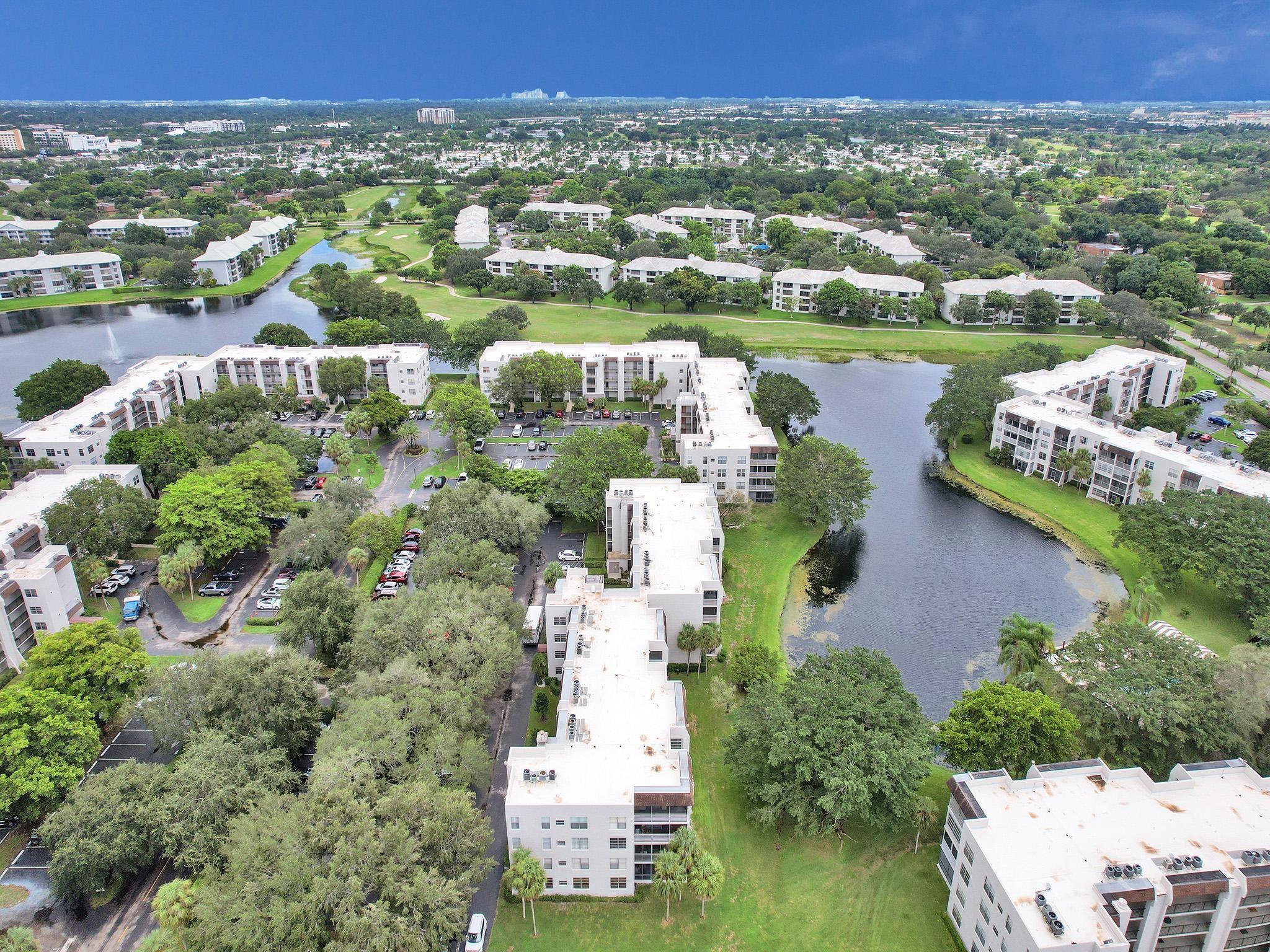 9235 Lagoon Pl 410