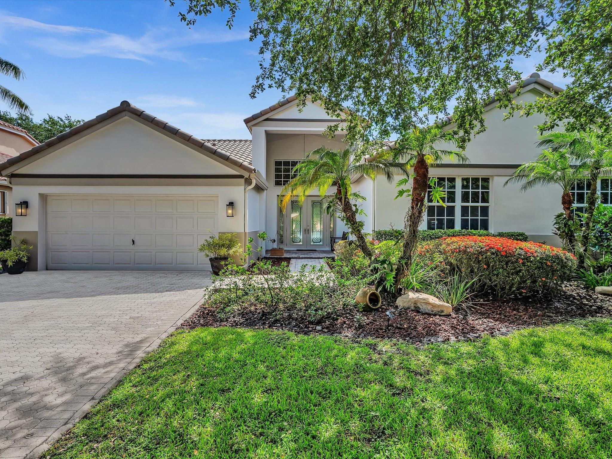 3150 Hidden Hollow Ln