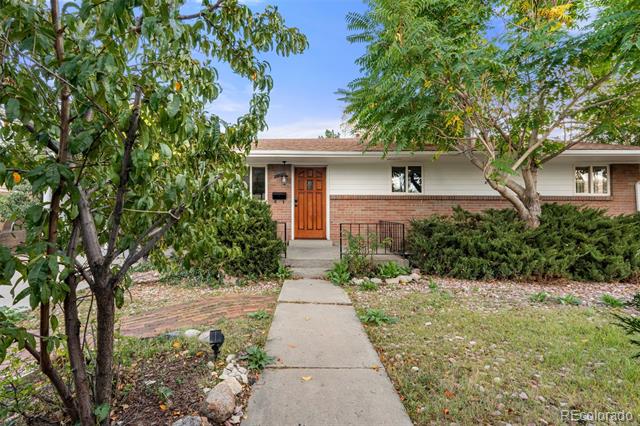 1120 Dakin Street