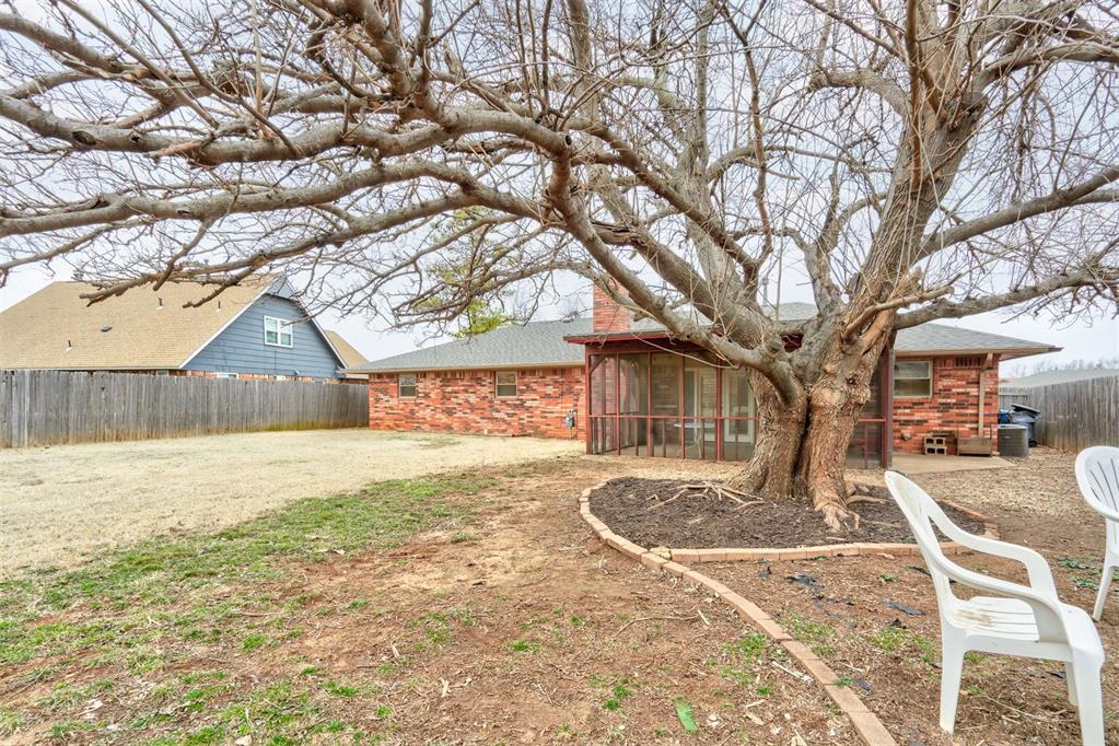 1028 Hunters Glen Circle
