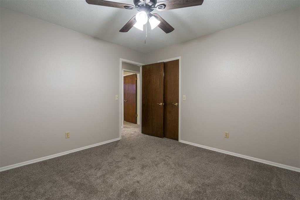 1028 Hunters Glen Circle