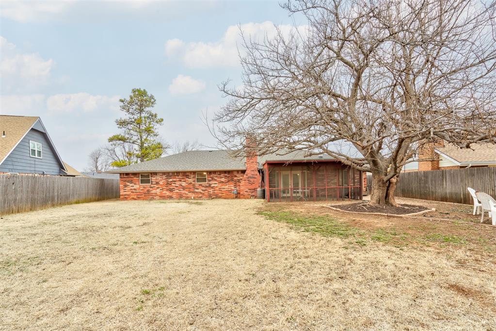 1028 Hunters Glen Circle