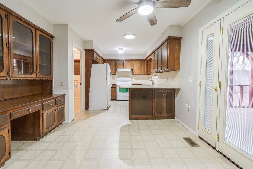 1028 Hunters Glen Circle