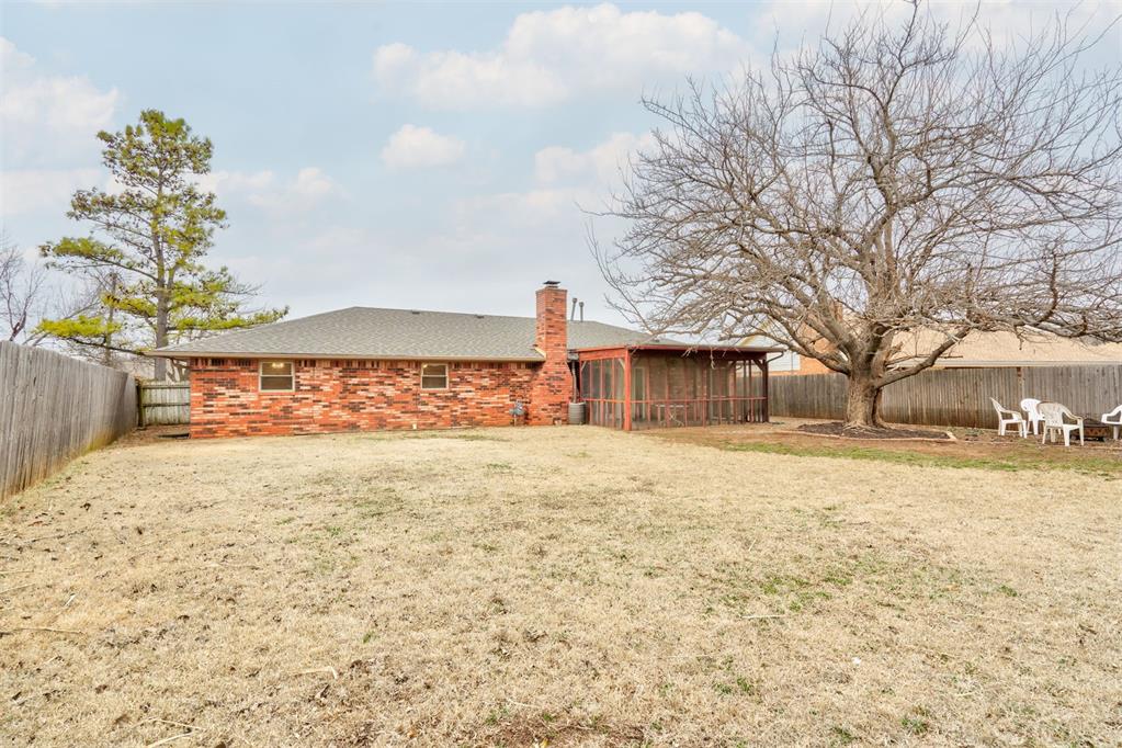 1028 Hunters Glen Circle
