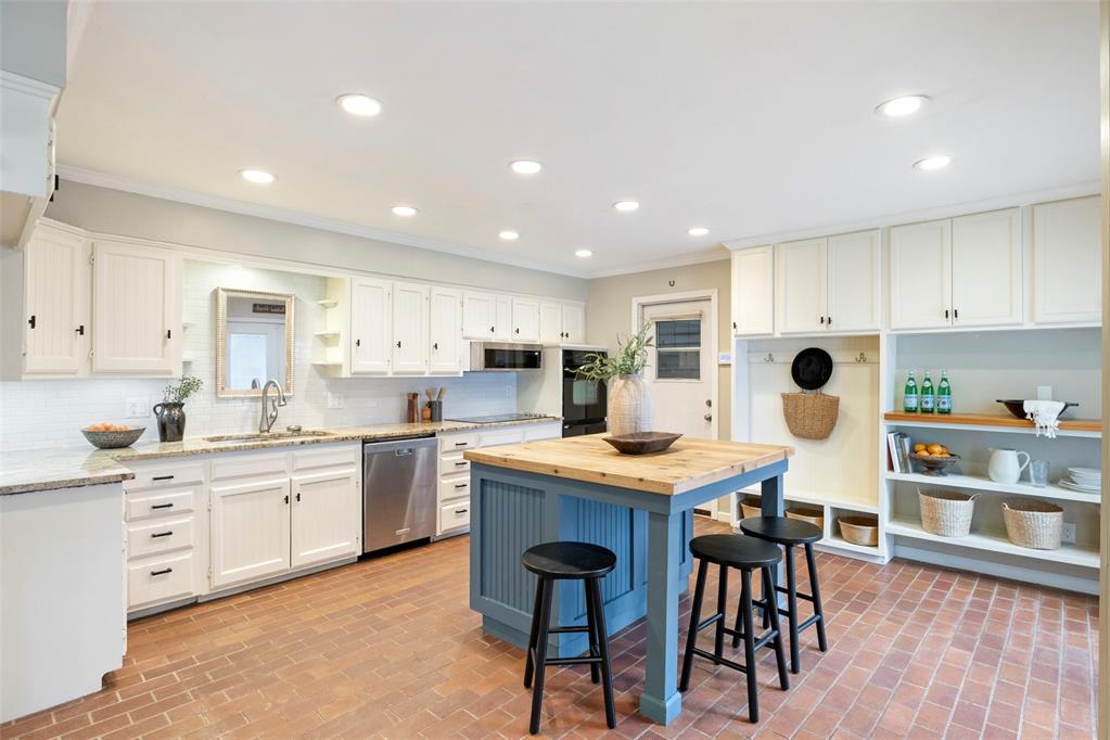 1604 Mill Creek Road