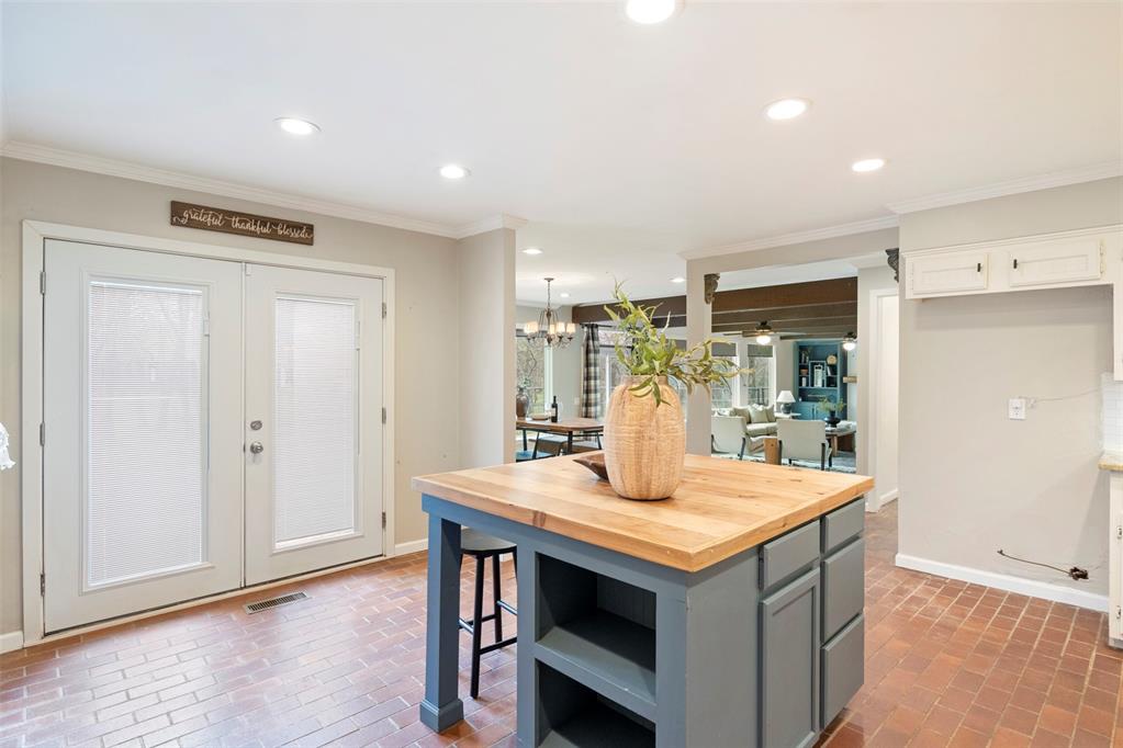 1604 Mill Creek Road
