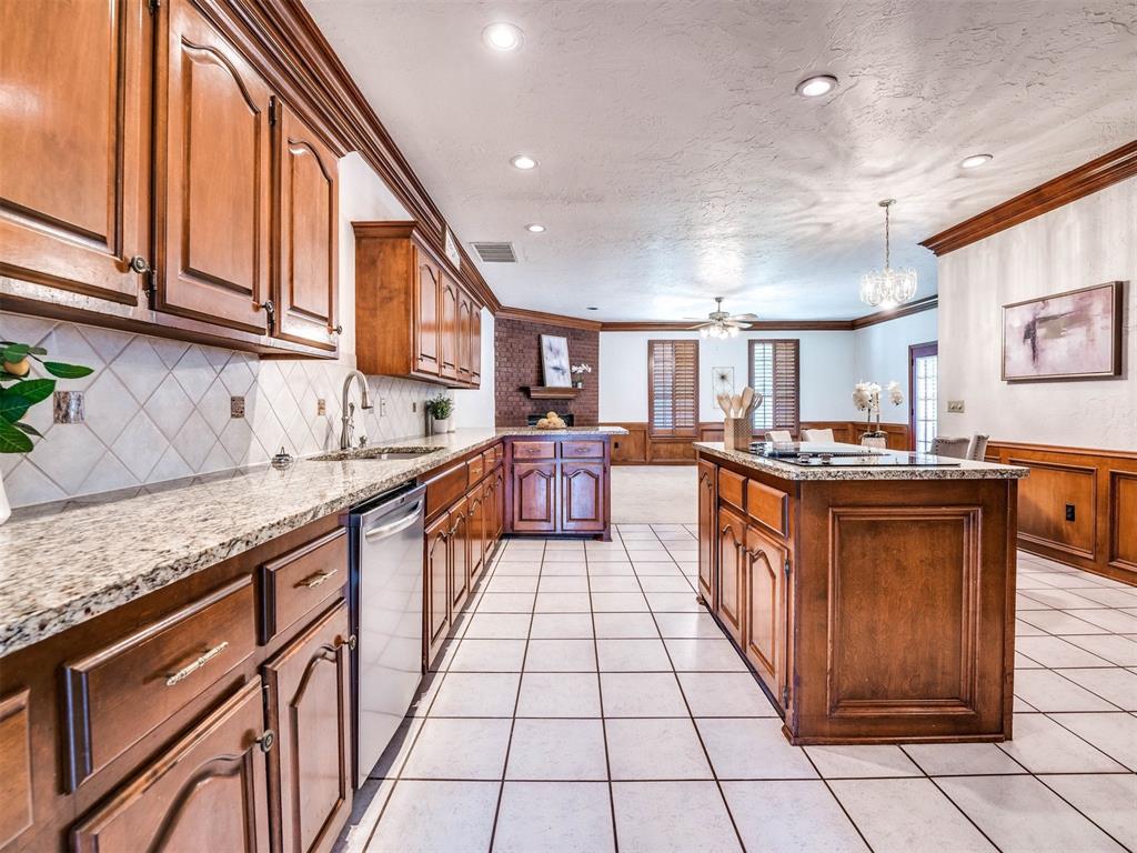 1213 NW 198th Street