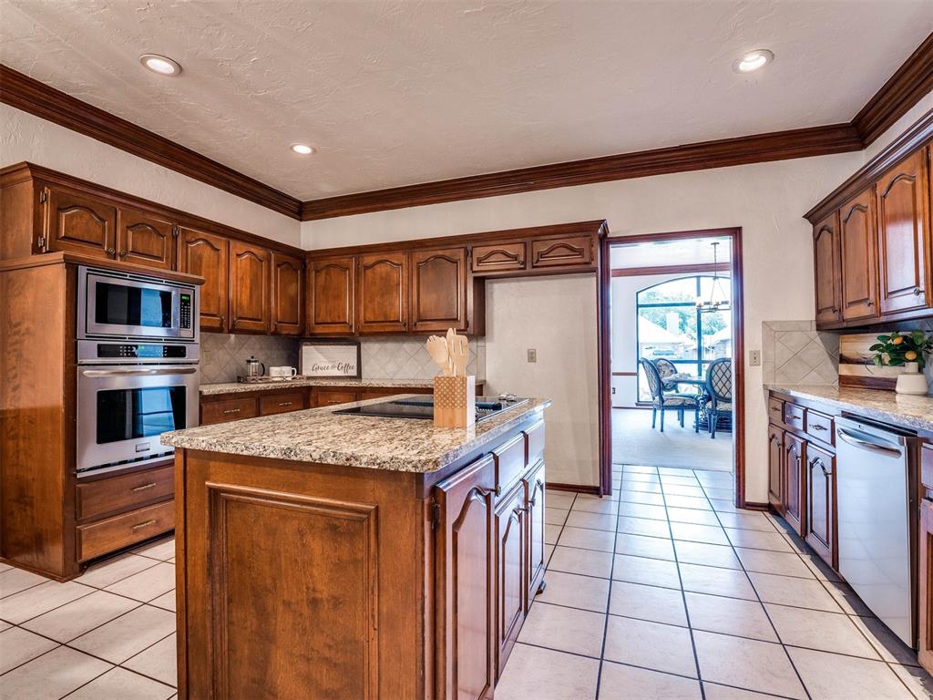 1213 NW 198th Street