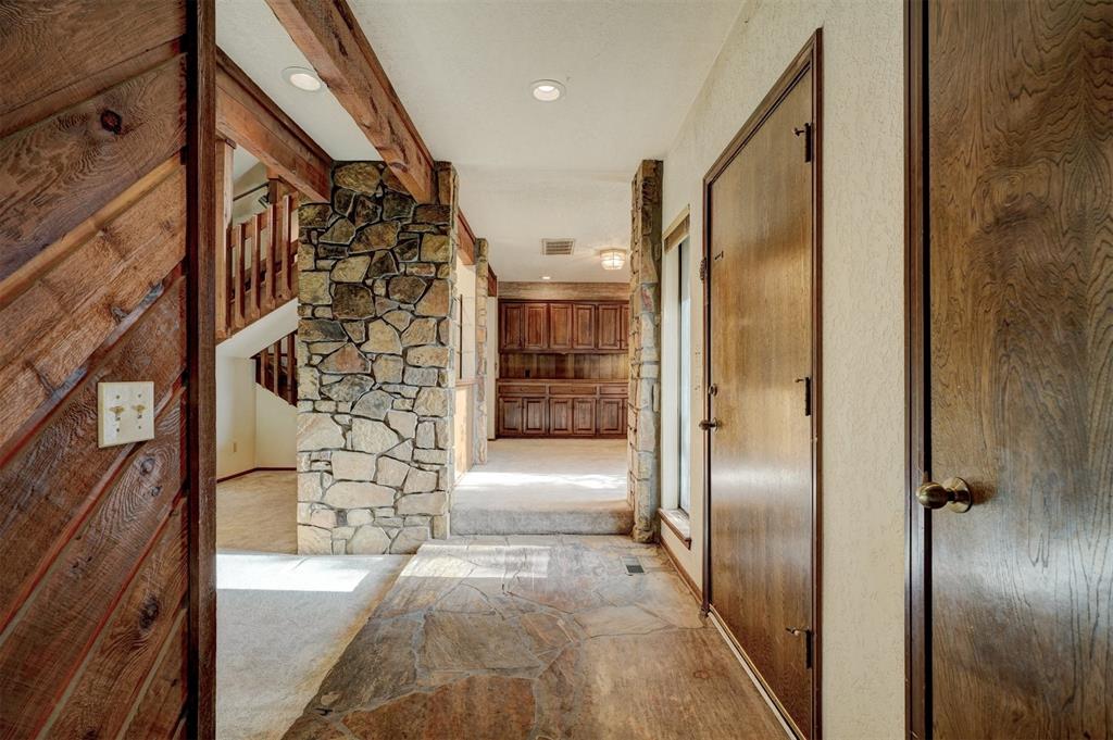 804 Stonehenge Court