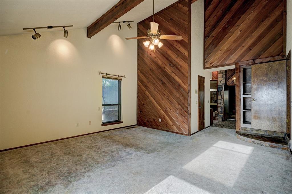 804 Stonehenge Court