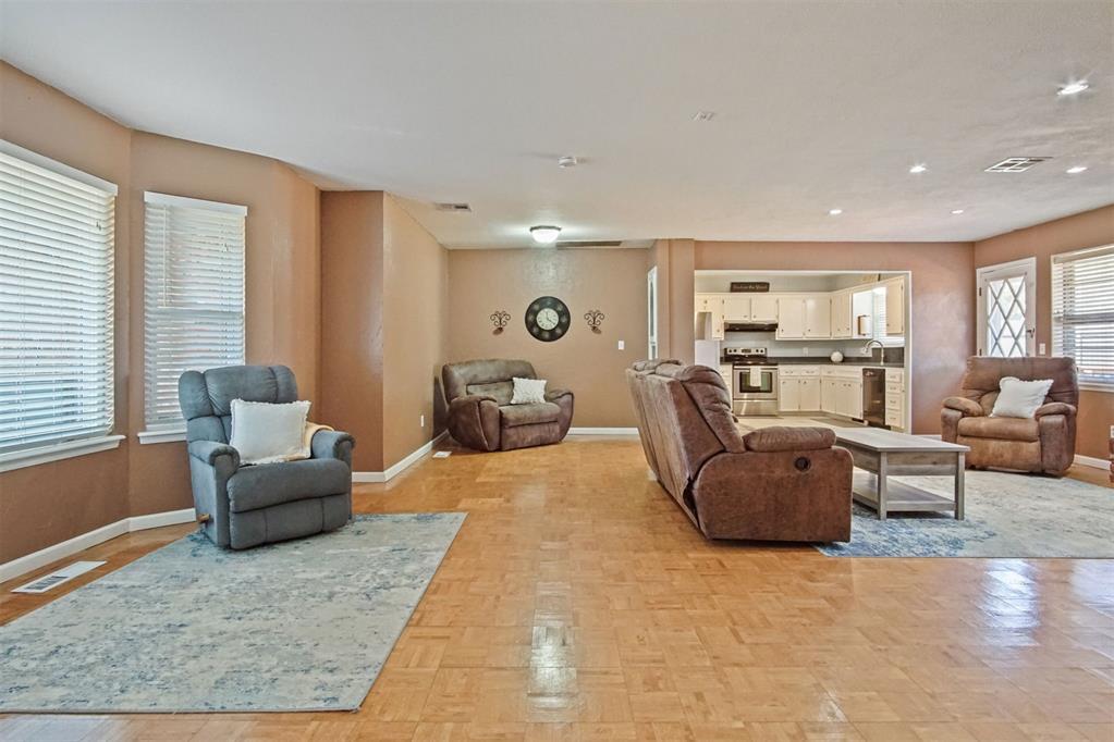 3216 Beverly Drive