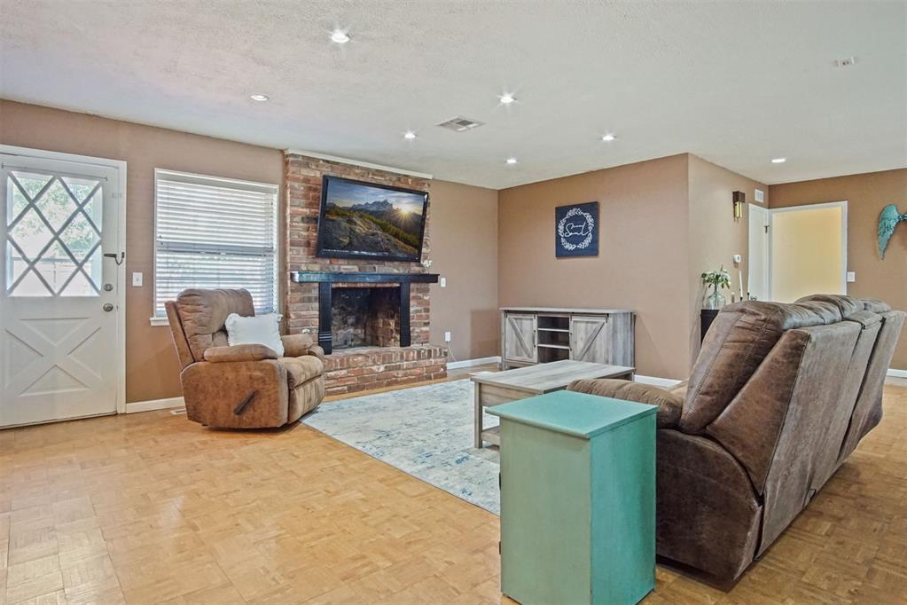 3216 Beverly Drive