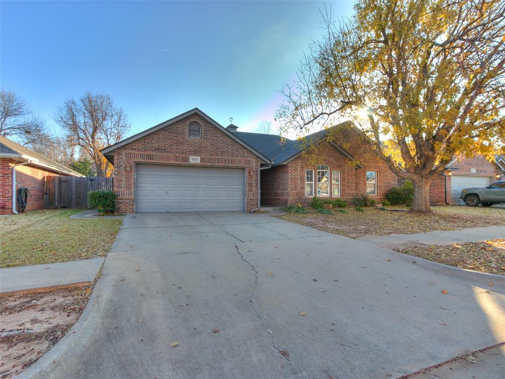 18312 Chestnut Oak Drive