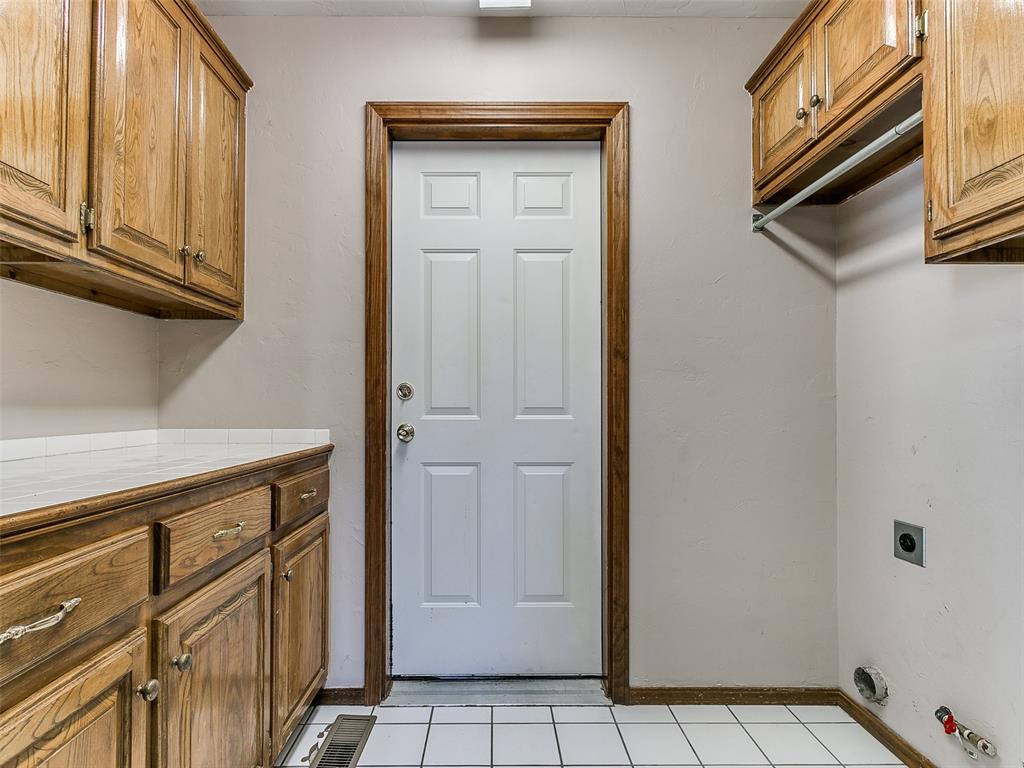 18312 Chestnut Oak Drive