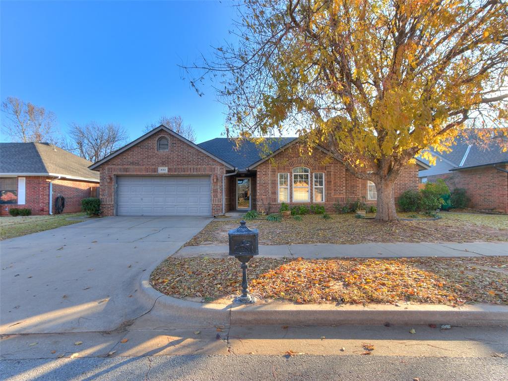 18312 Chestnut Oak Drive